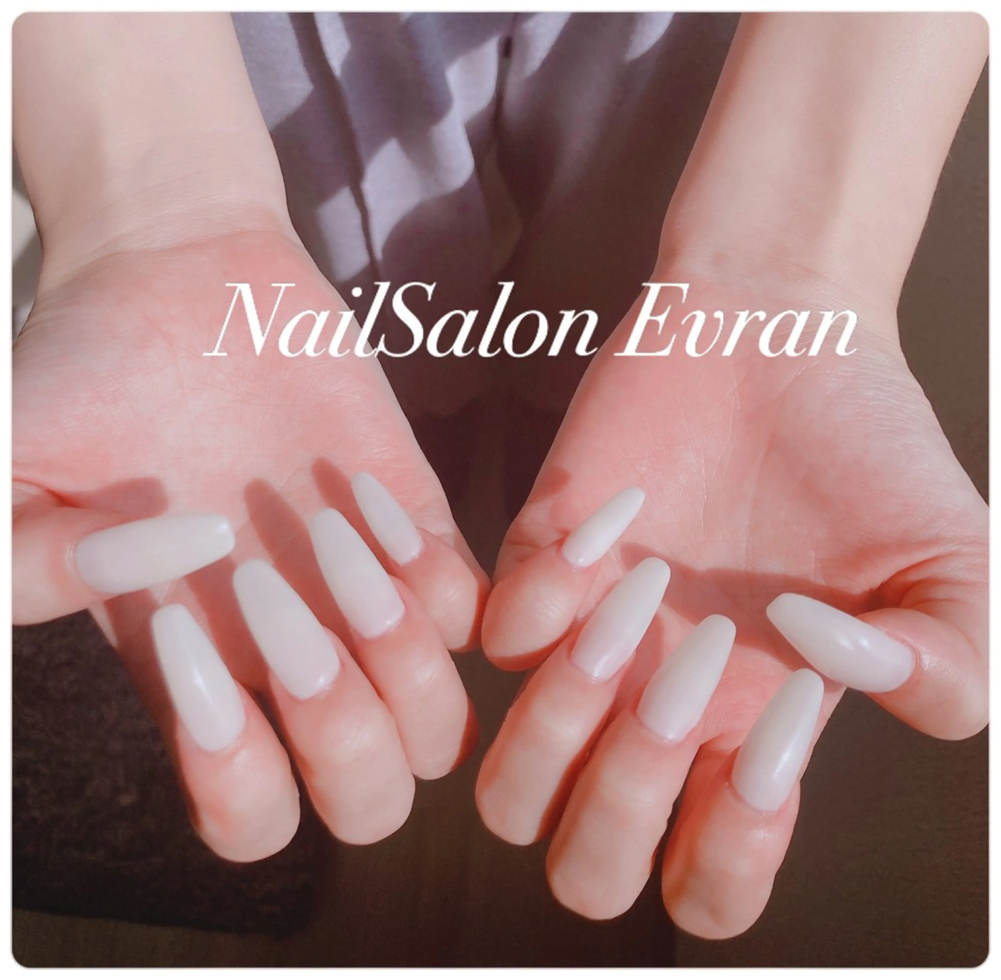 ネイル アートネイル フレンチネイル マグネットネイル 持ち込み ニュアンスネイル ハンドネイル Nail salon Evranのネイルデザイン