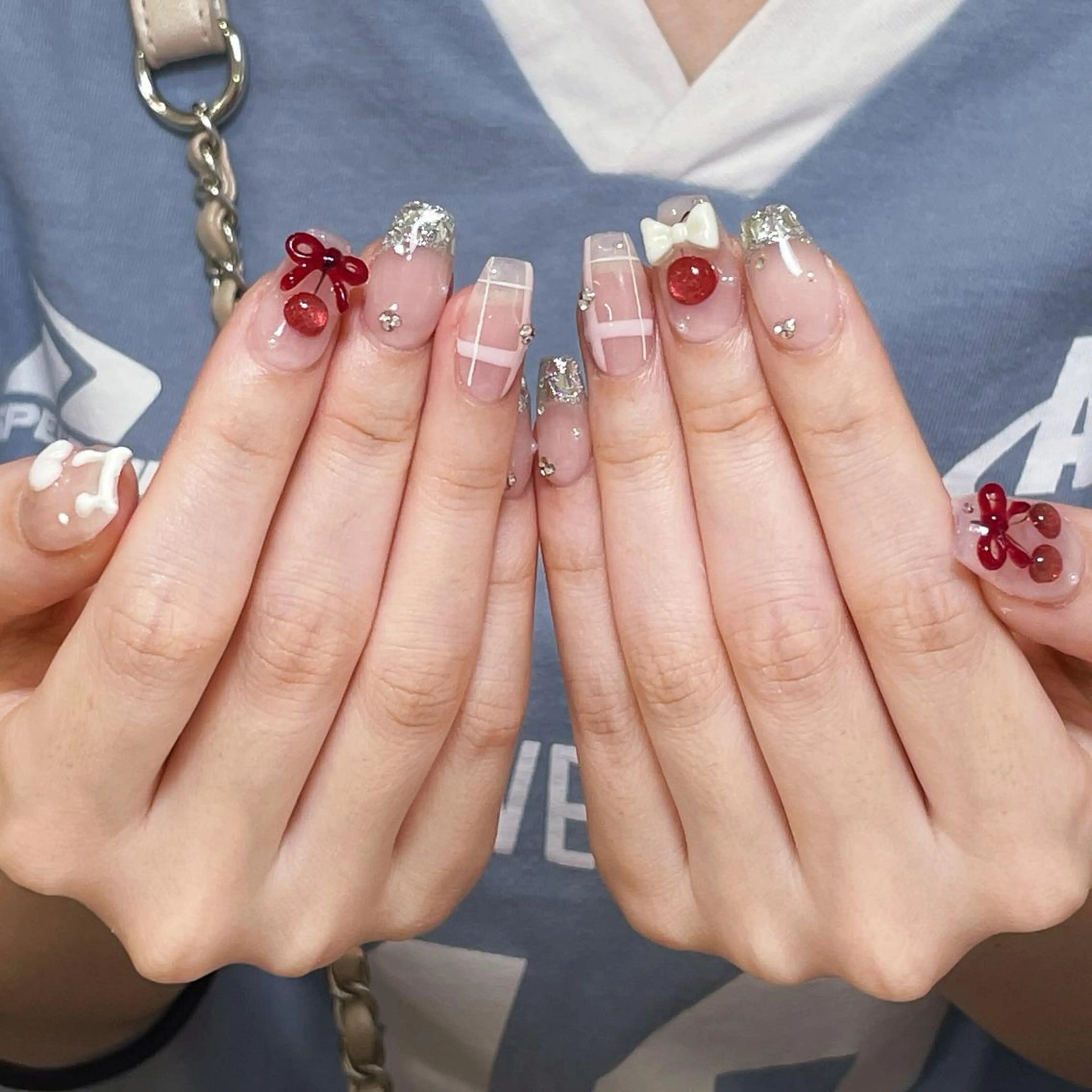 ネイル アートネイル オーロラネイル ガーリー キラキラネイル マグネットネイル ハンドネイル フットネイル ハンドケア Diamond 🚢のネイルデザイン