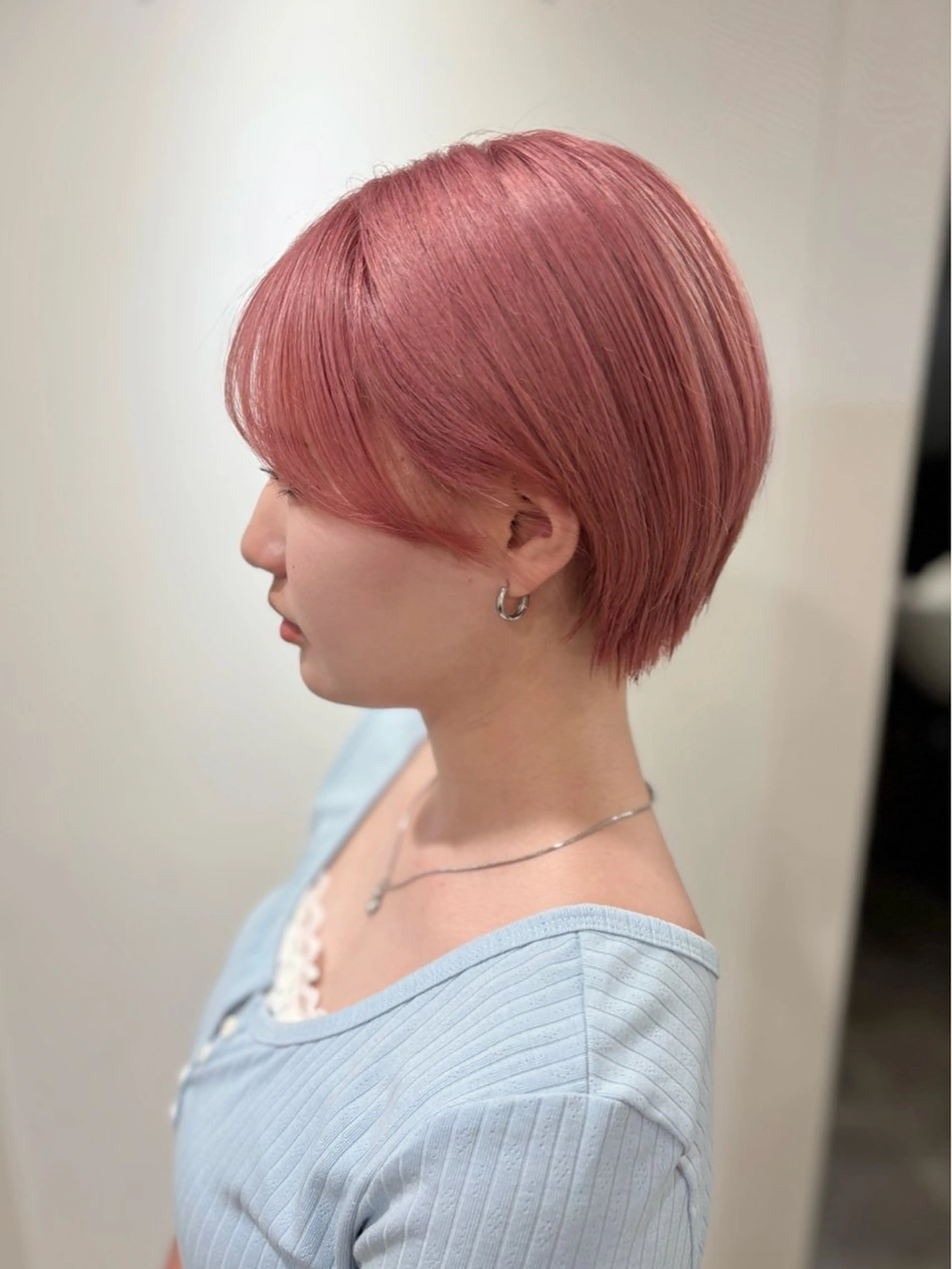 ショート カラー カット ヘアカラー トリートメント ハイトーン/ウルフ/ レイヤー/Asukaのヘアスタイル