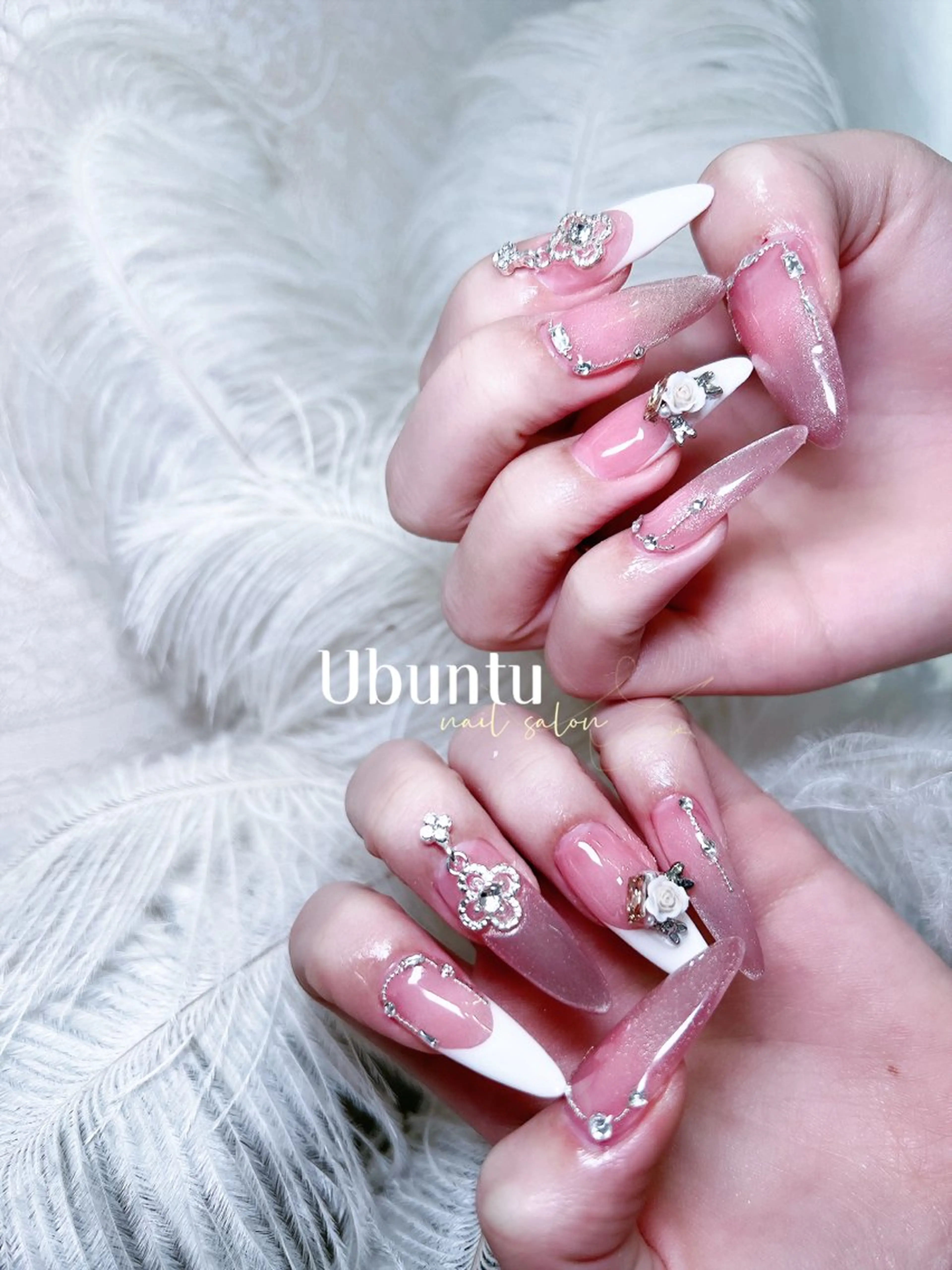 ネイル ロングネイル ワンホンネイル ハンドネイル Ubuntu🎀 ネイルサロン✨のネイルデザイン