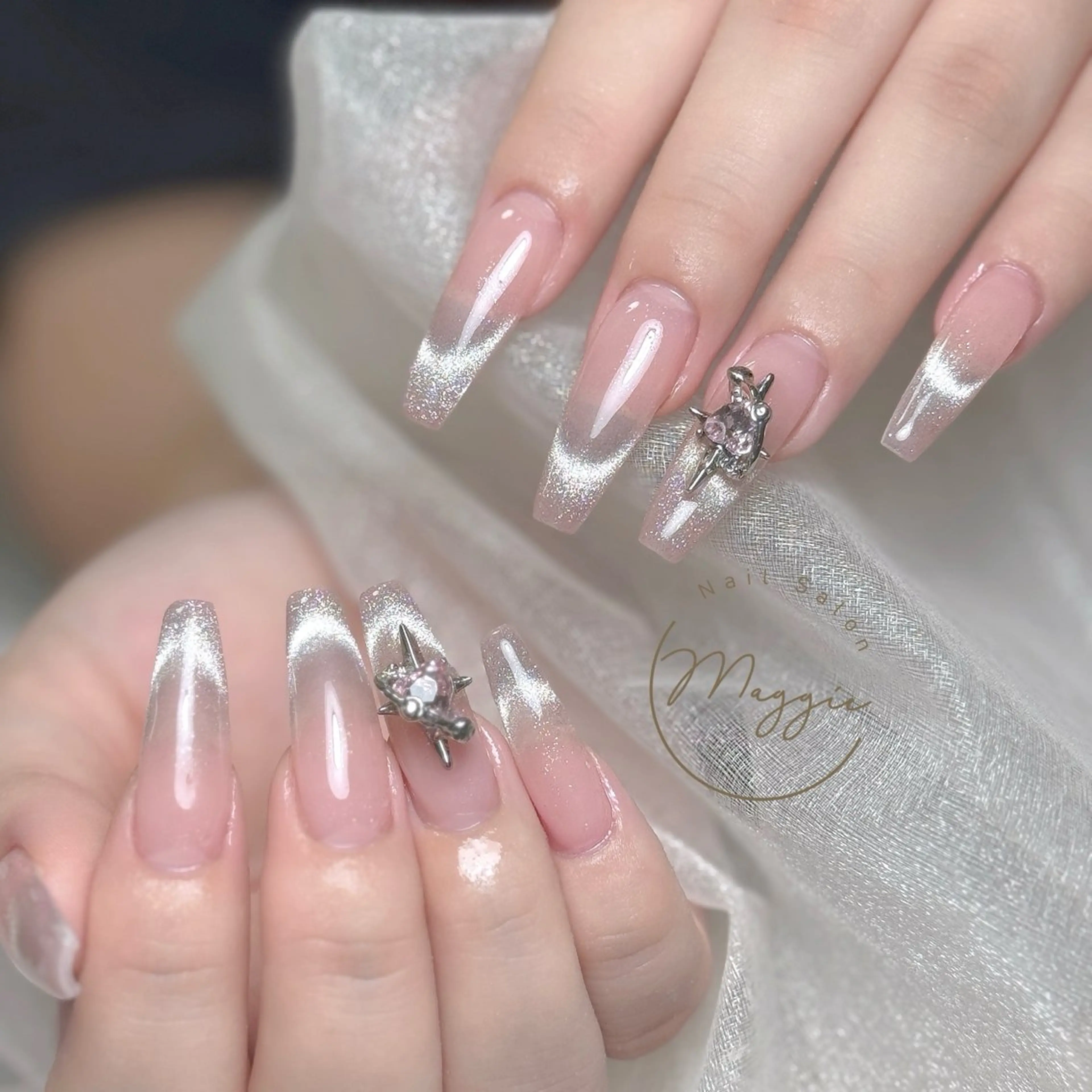 ネイル Maggie Nail🦩のネイルデザイン
