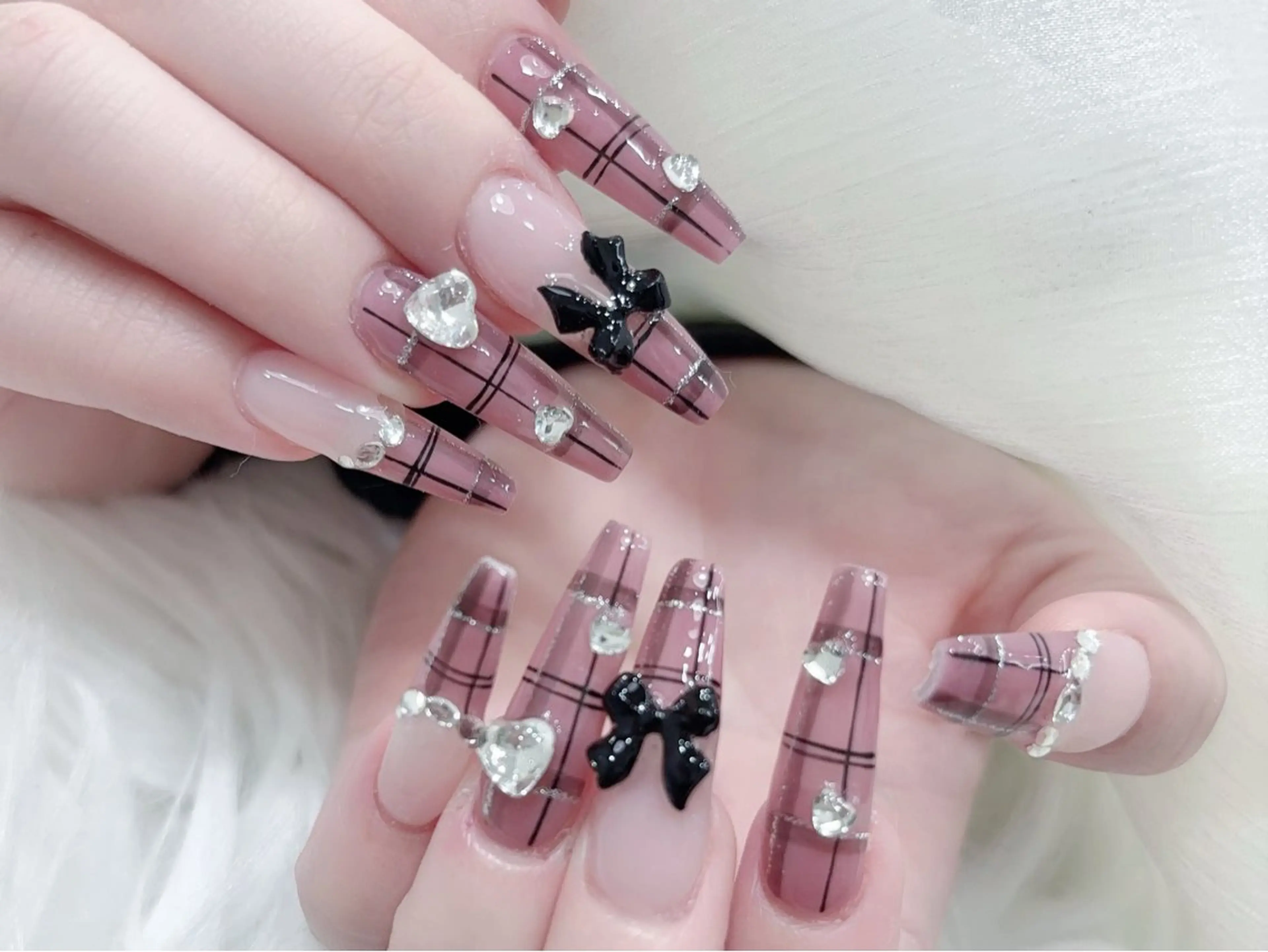 ネイル 成人式 マグネットネイル 大理石ネイル(マーブル) リボン 夏ネイル ハンドネイル MoMoA Nail ネイル長さ出し専門店のネイルデザイン