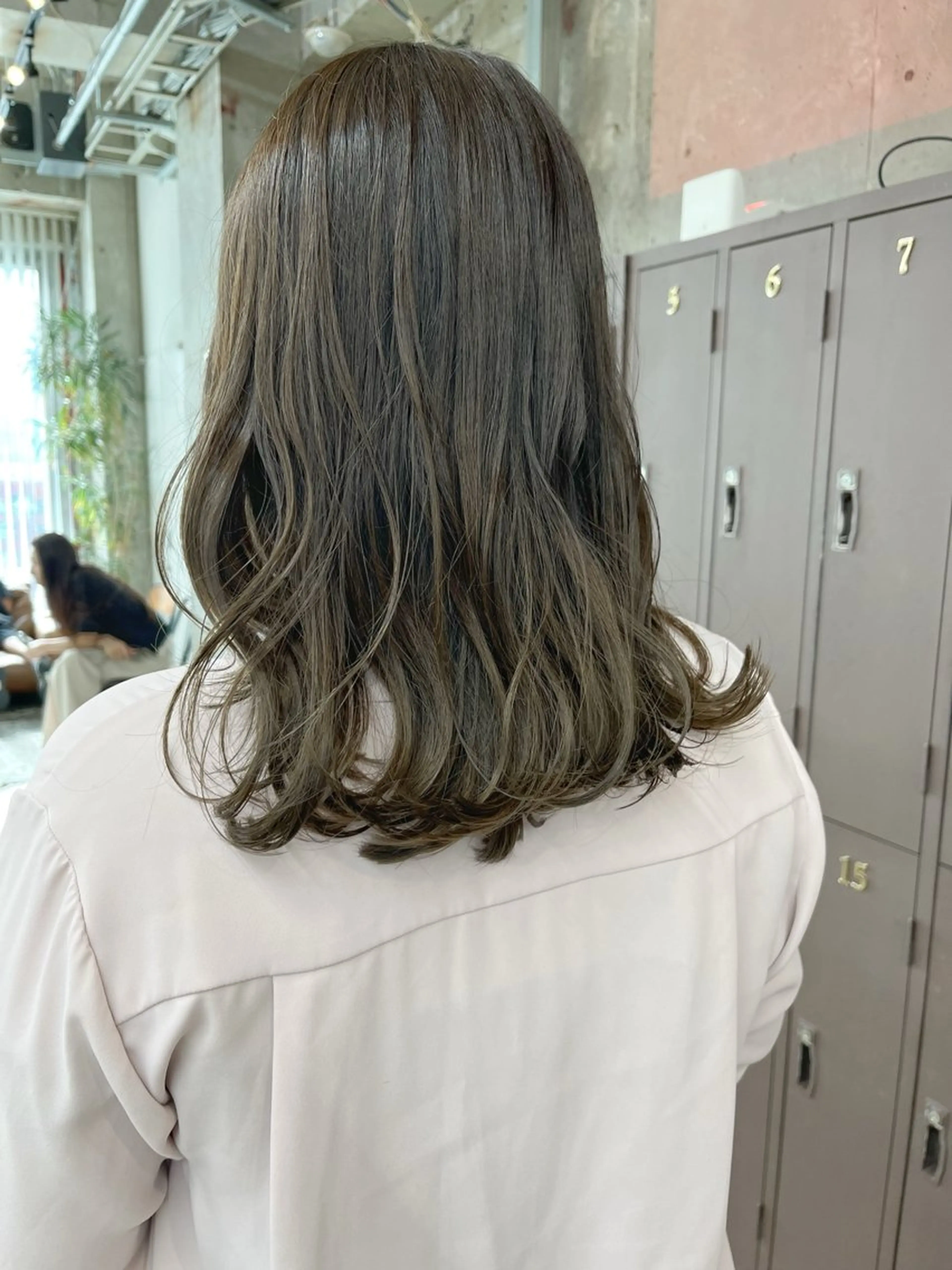 セミロング カラー グラデーションカラー 小木曽智美 /ボブ/ショートのヘアスタイル