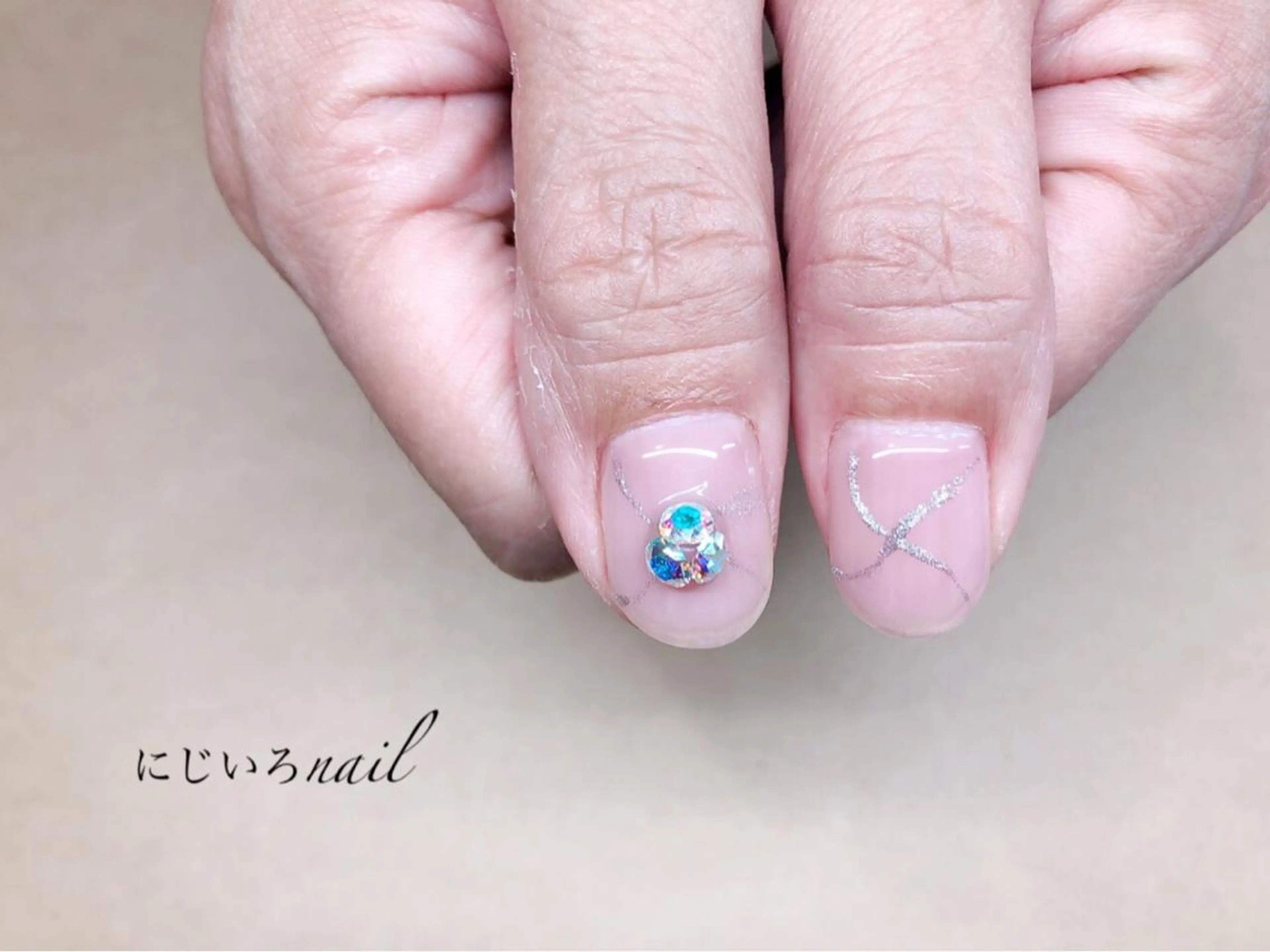 ネイル にじいろ nailのネイルデザイン
