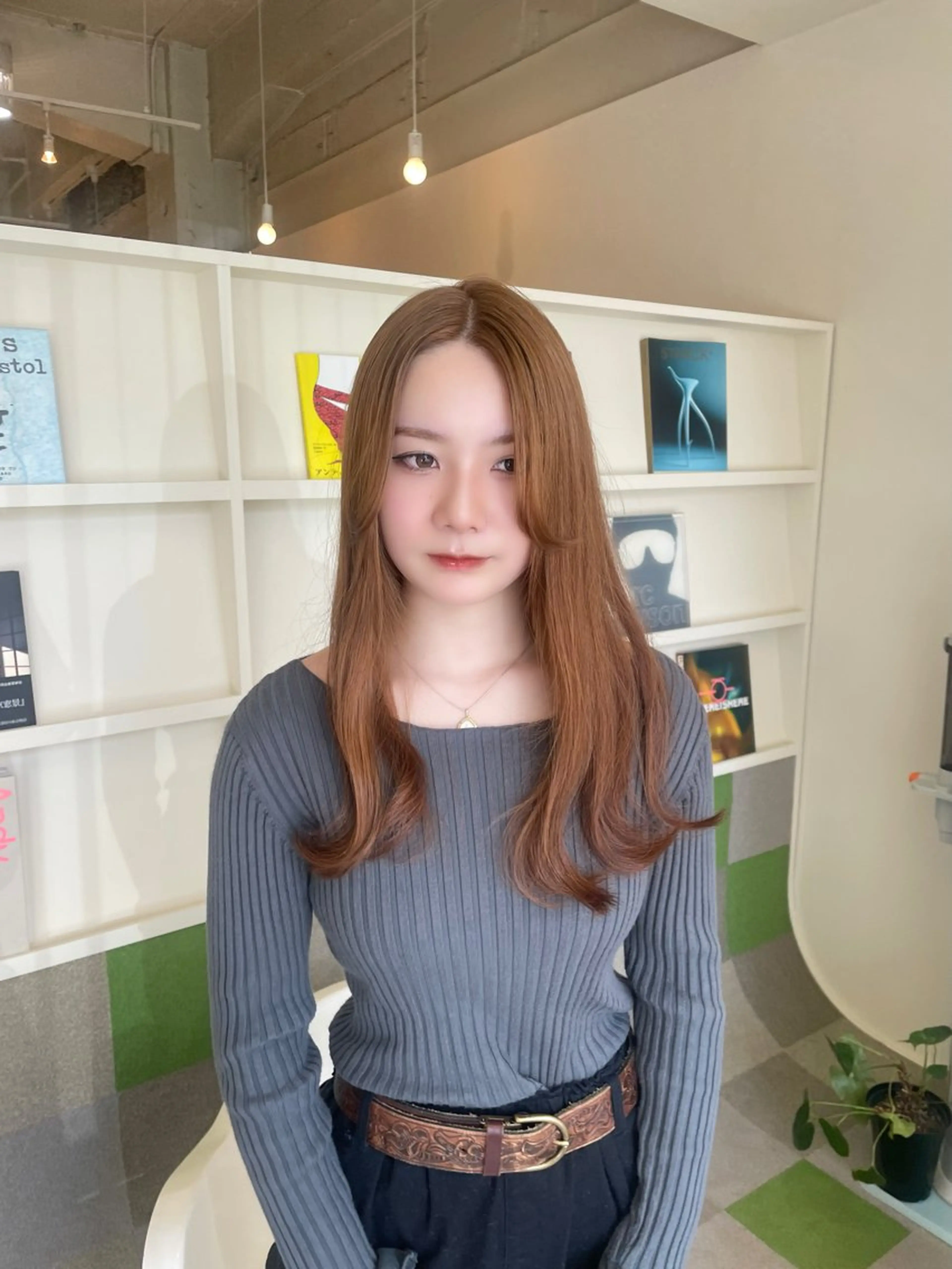 ロング 丸山 愛万音のヘアスタイル
