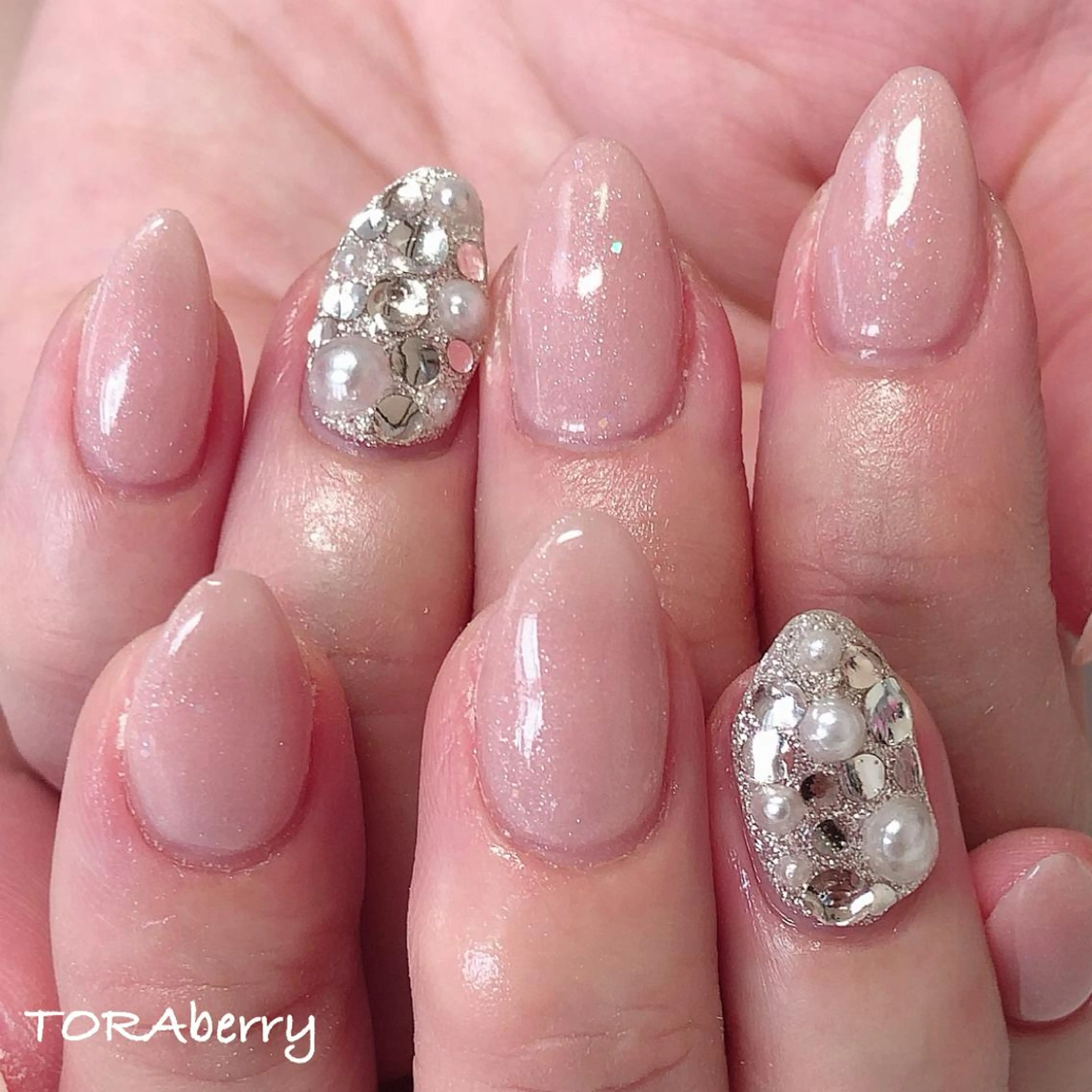 ネイル ストーンネイル ハンドネイル ネイリスト なつみのネイルデザイン