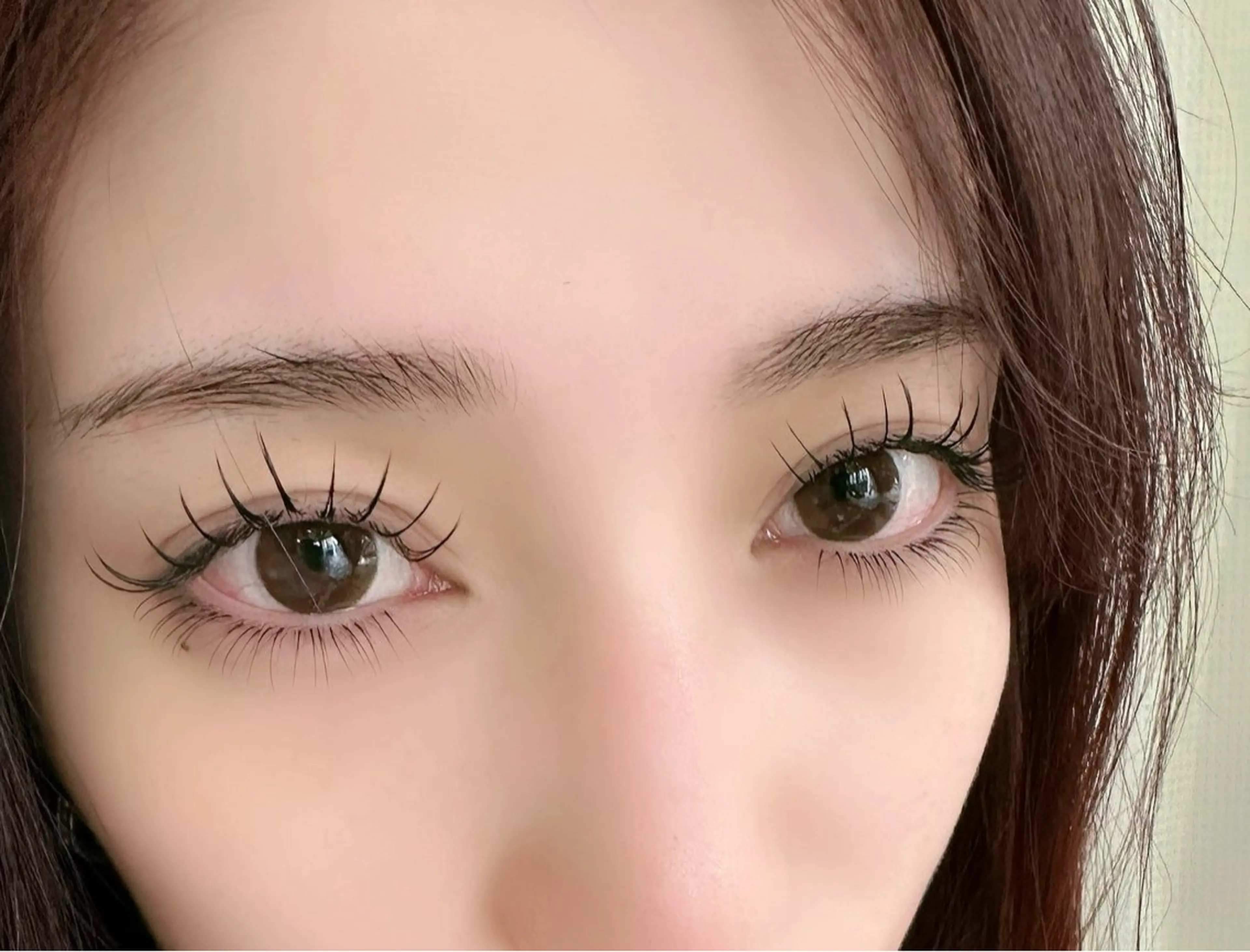 まつ毛エクステ上下つけ放題［プラス1000円でセーブル、フラットラッシュに変更可]の写真