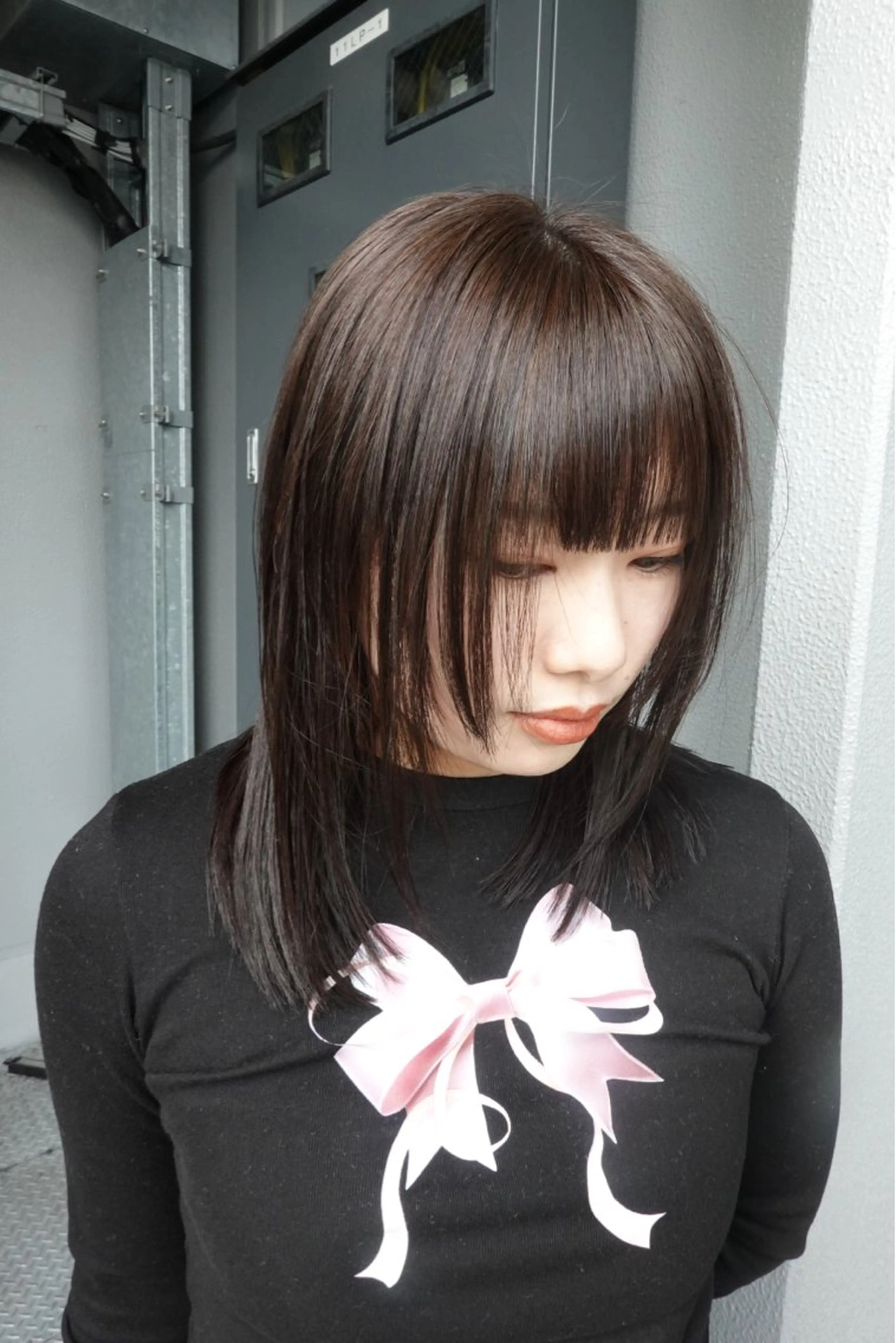 ミディアム カラー アッシュ ブリーチ ダークアッシュ ブリーチなしカラー ヘアカラー bloc japon所属・ﾌﾞﾚｲｽﾞ˚✧₊⁎ ﾚｲﾔｰToriのヘアスタイル