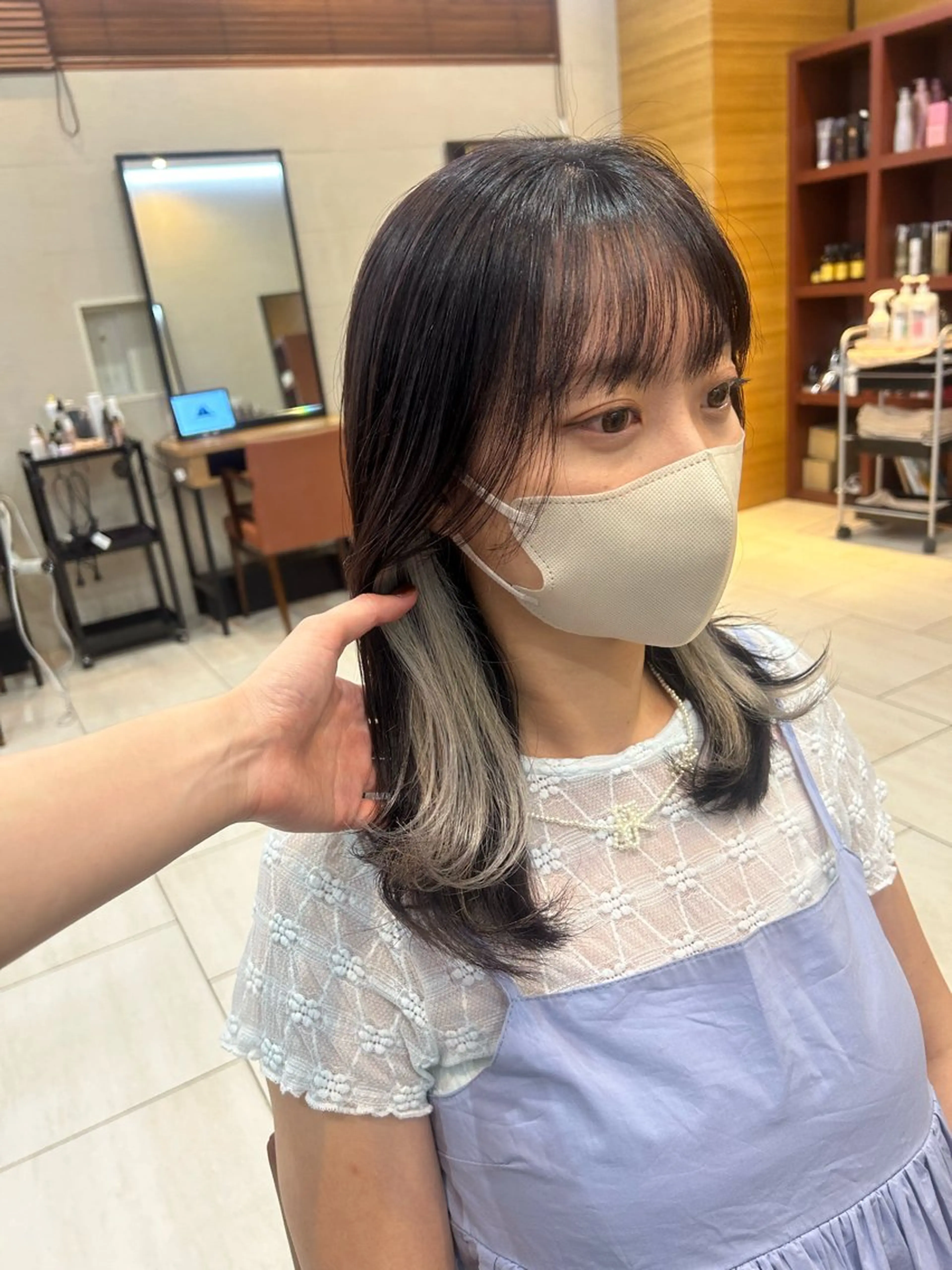 カラー ベージュカラー インナーカラー ホワイトベージュ このか/似合わせ/ 透明感/ダブルカラーのヘアスタイル