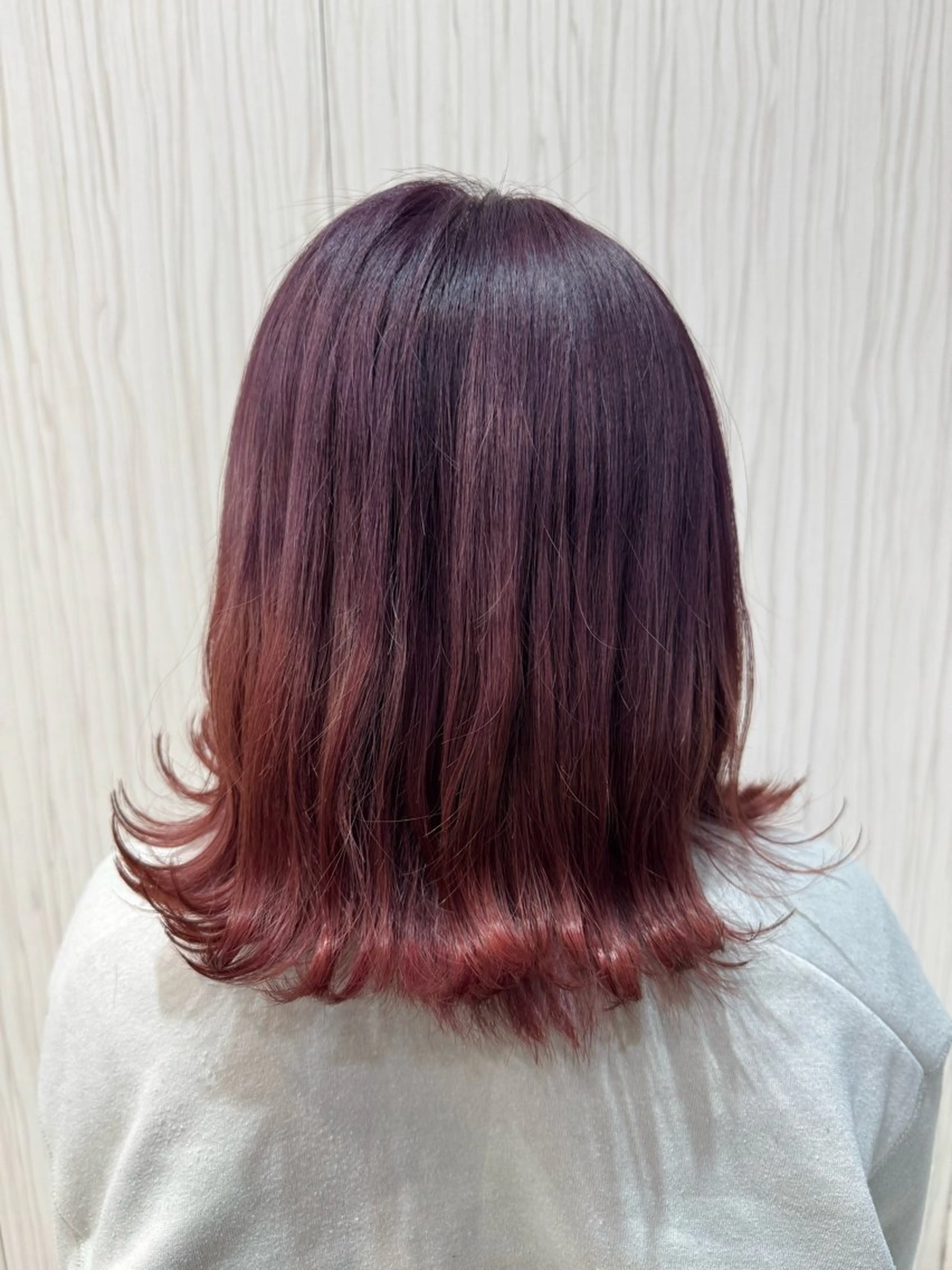 ミディアム カット ヘアカラー 松尾 怜奈のヘアスタイル