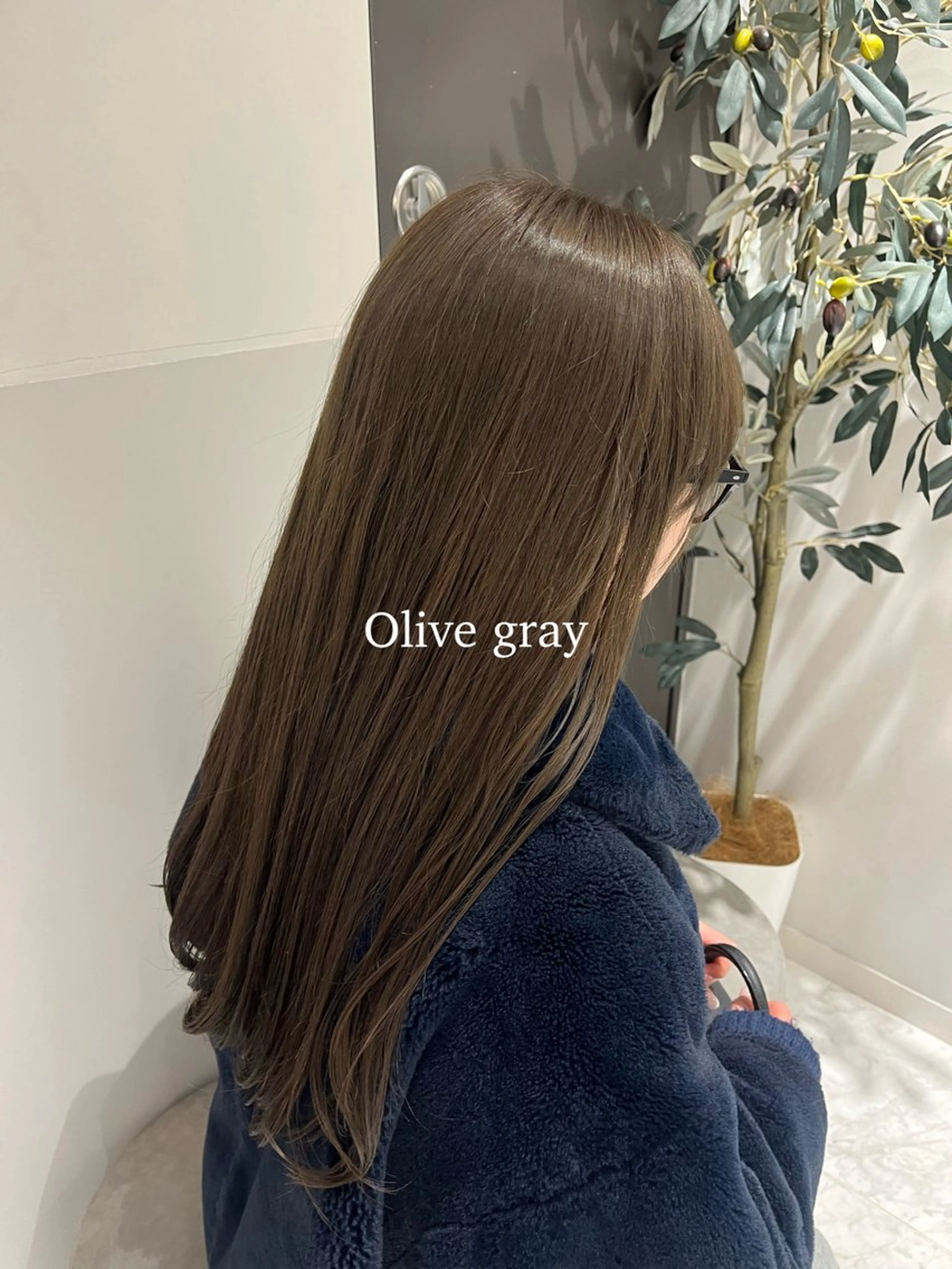 ロング カラー RINA🧤 デザインとボブのヘアスタイル