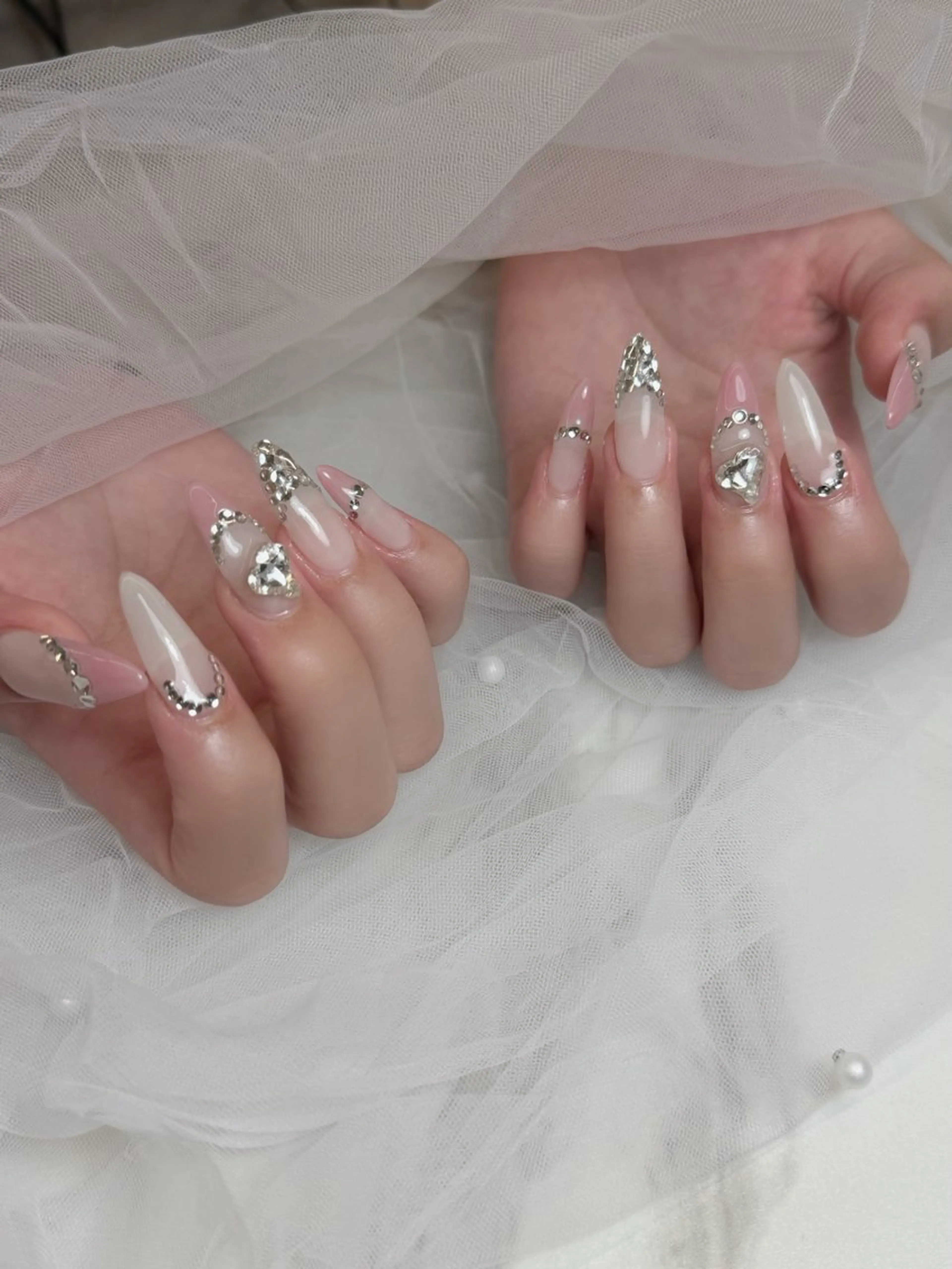 ネイル キラキラネイル ストーンネイル ハンドネイル MAKI🎀Nail 堺筋本町/心斎橋のネイルデザイン