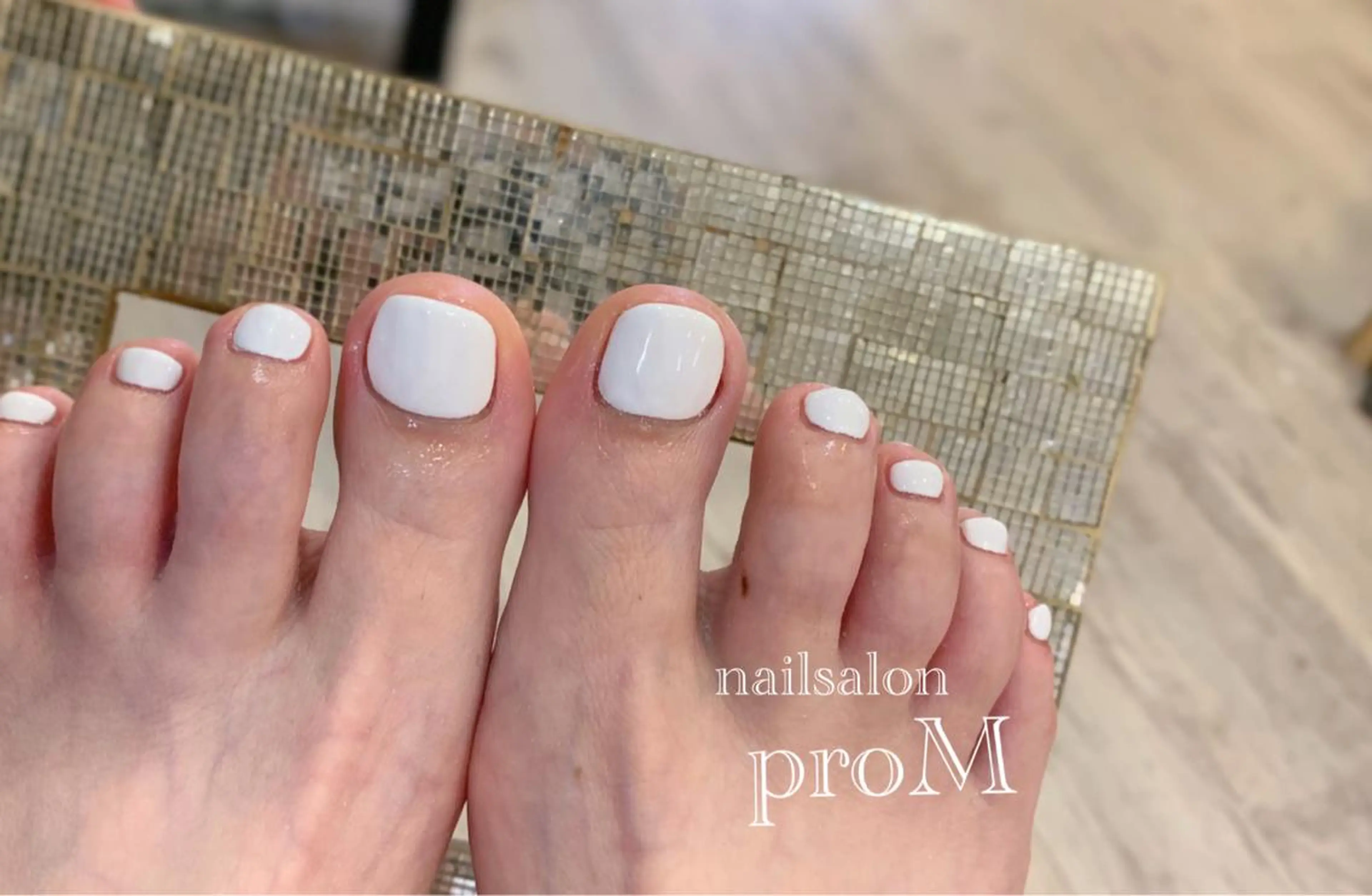 ネイル フットネイル ホワイト *･*MIMnail *･゜ﾟ･*:･*のネイルデザイン