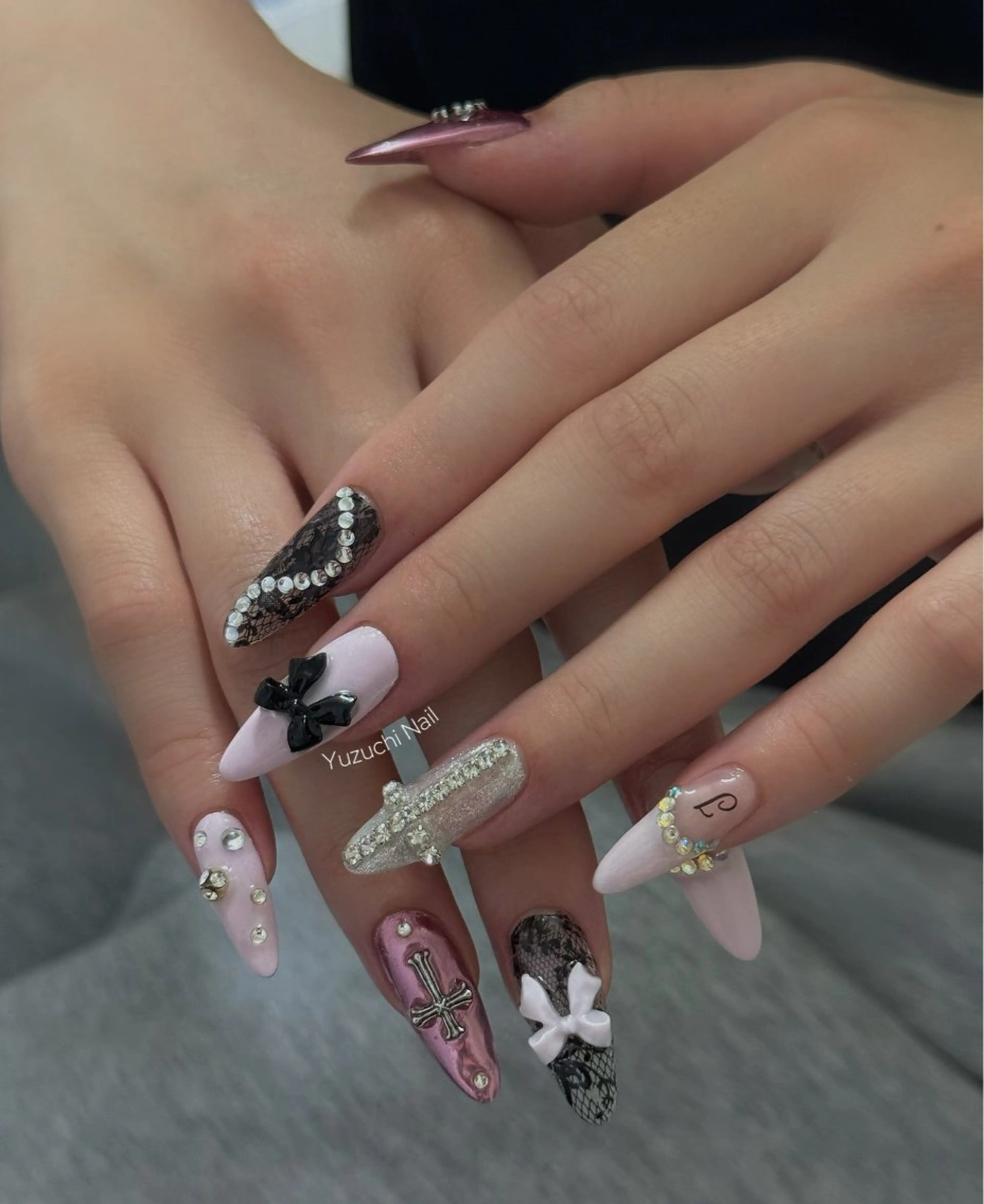 ネイル フットネイル 夏ネイル ワンホンネイル ハンドネイル ハンドケア Yuzuchi Nailのネイルデザイン