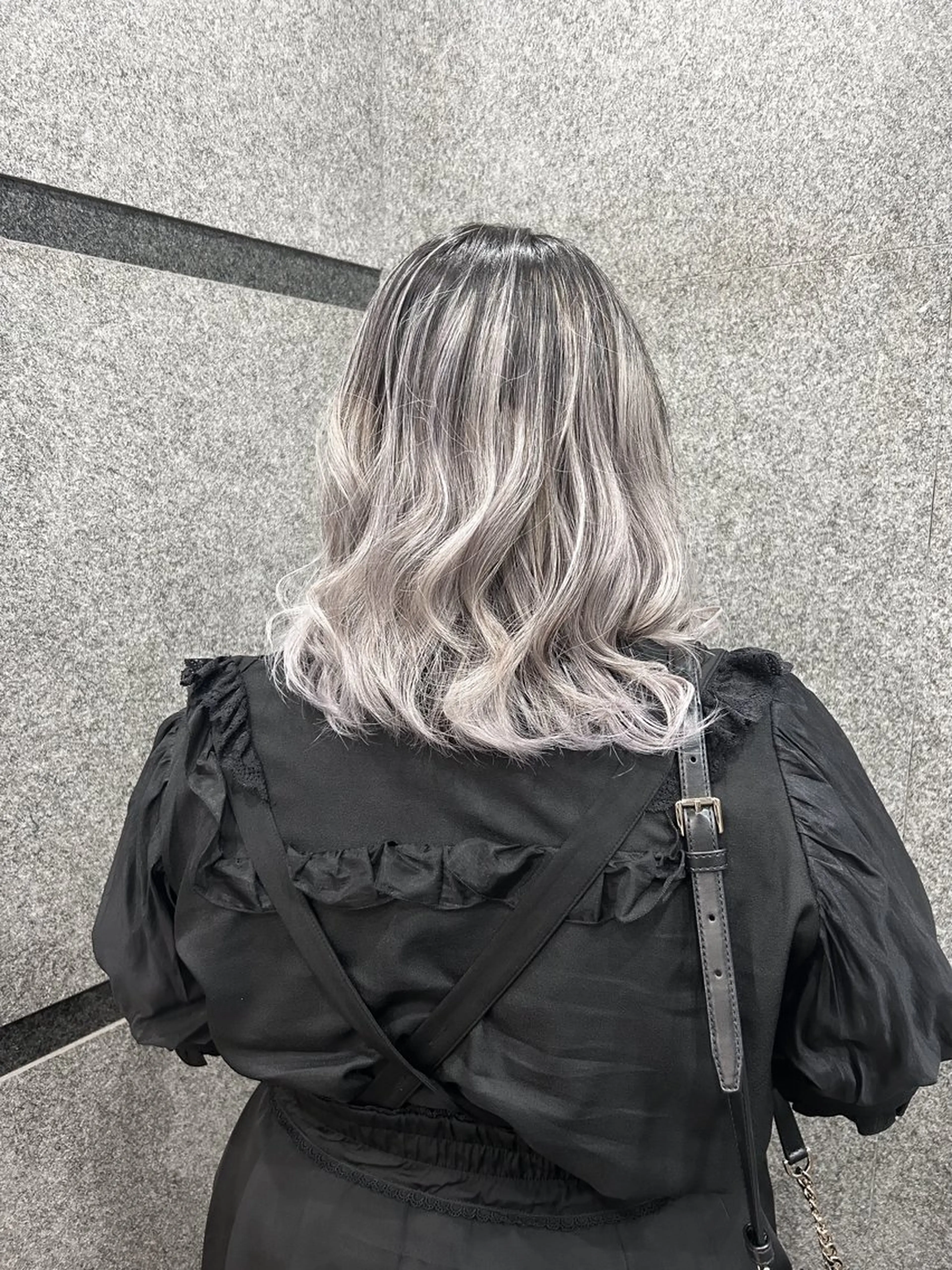 ミディアム カラー ハイトーンカラー ⭐️NAZUNAのヘアスタイル