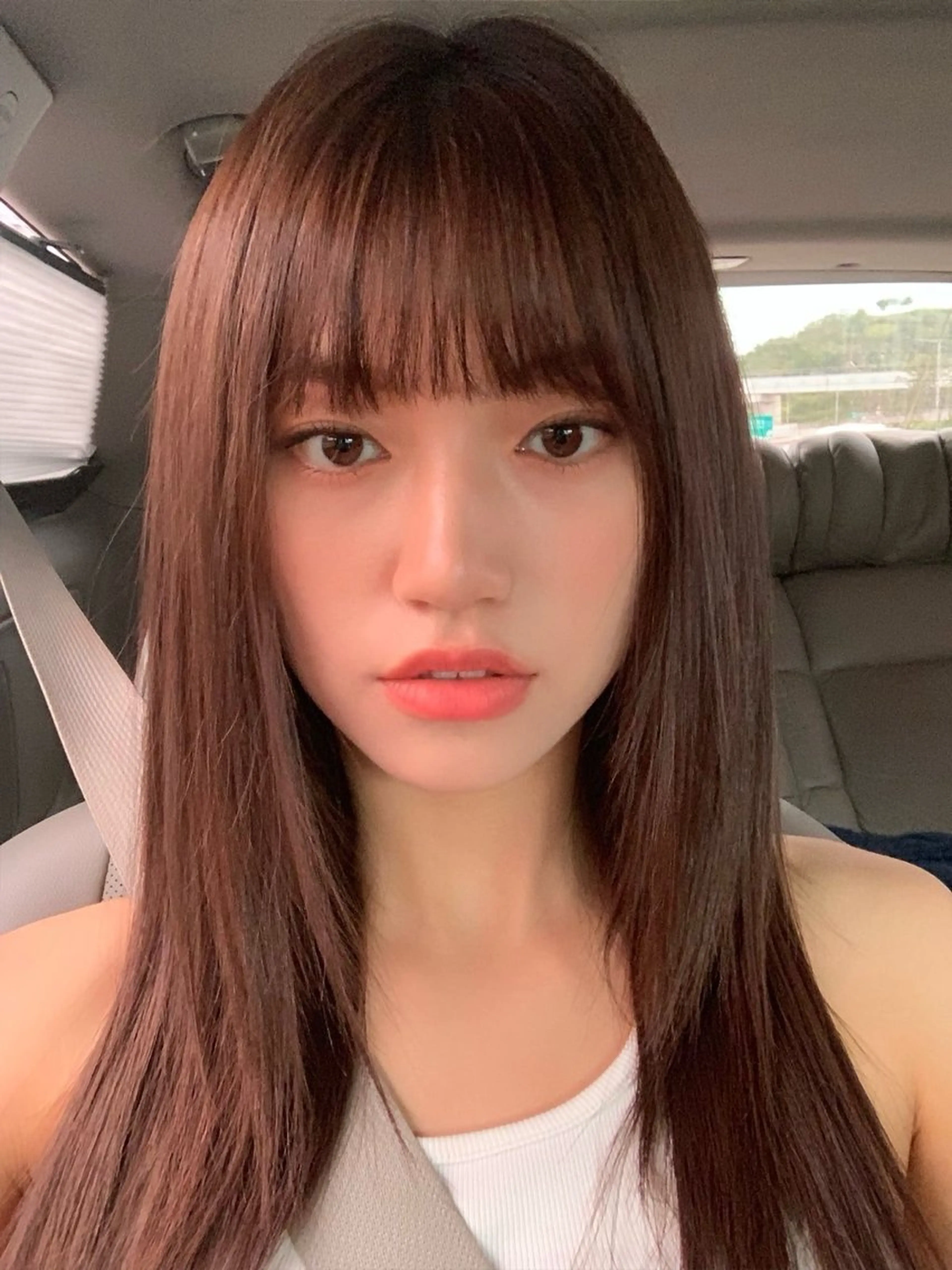 ロング カラー ブリーチ ケアブリーチ 透明感カラー ダブルカラー ブリーチなしカラー nonoka オリーブ/グレージュのヘアスタイル