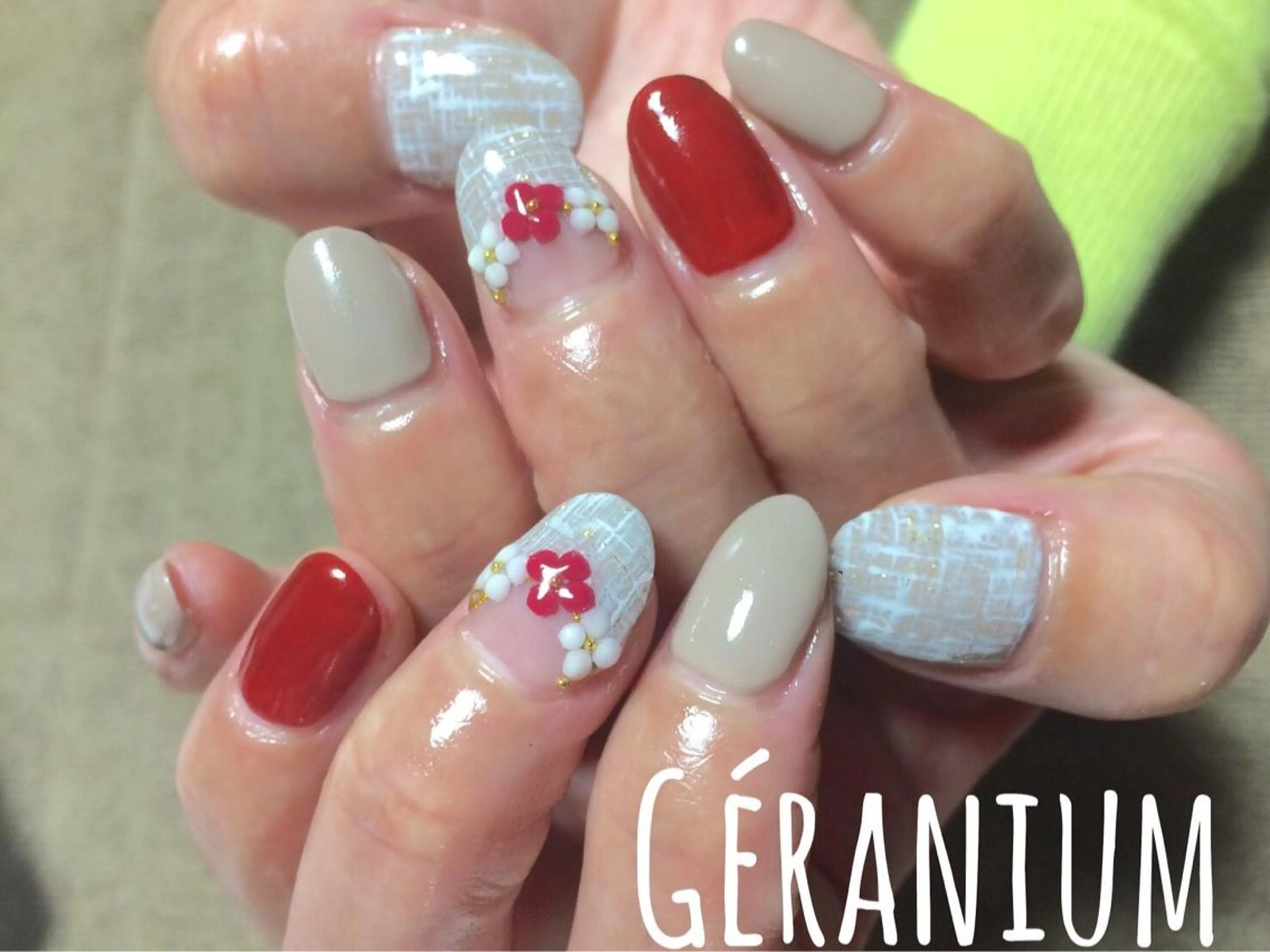 ネイル フラワーネイル GéRanium Harukaのネイルデザイン