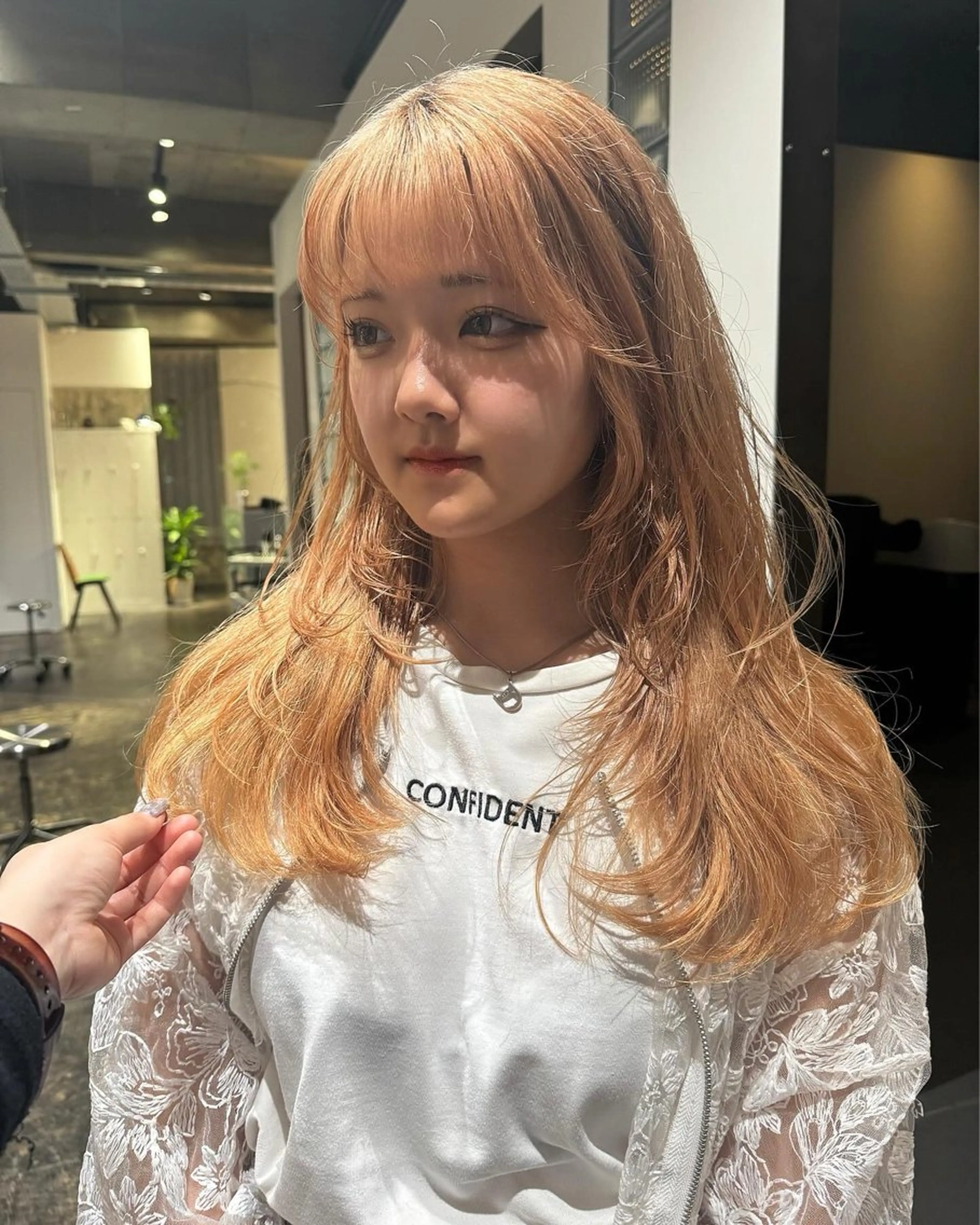 ロング 中尾 未来のヘアスタイル