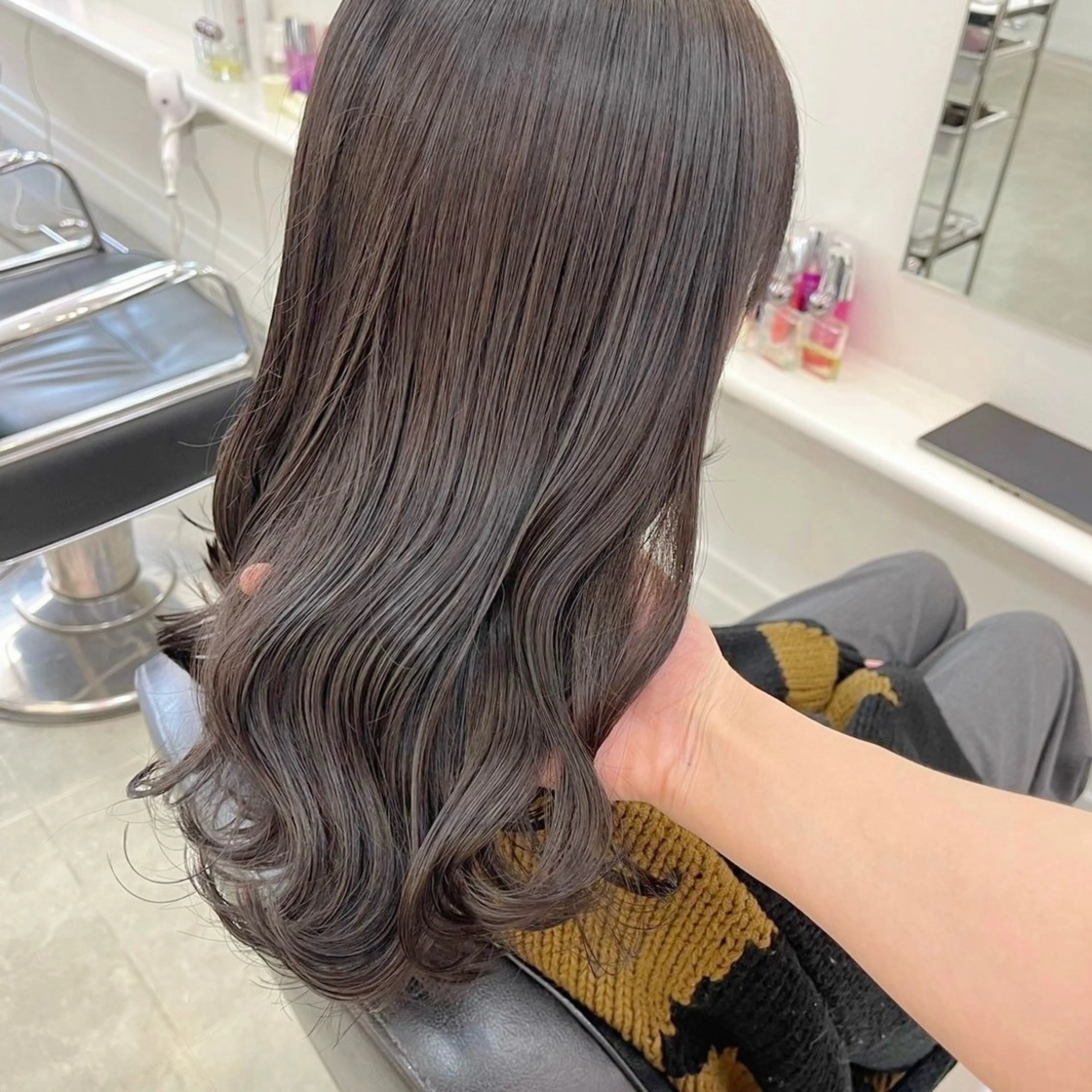 カラー Parve Mix / 根本 梨湖🫧のヘアスタイル