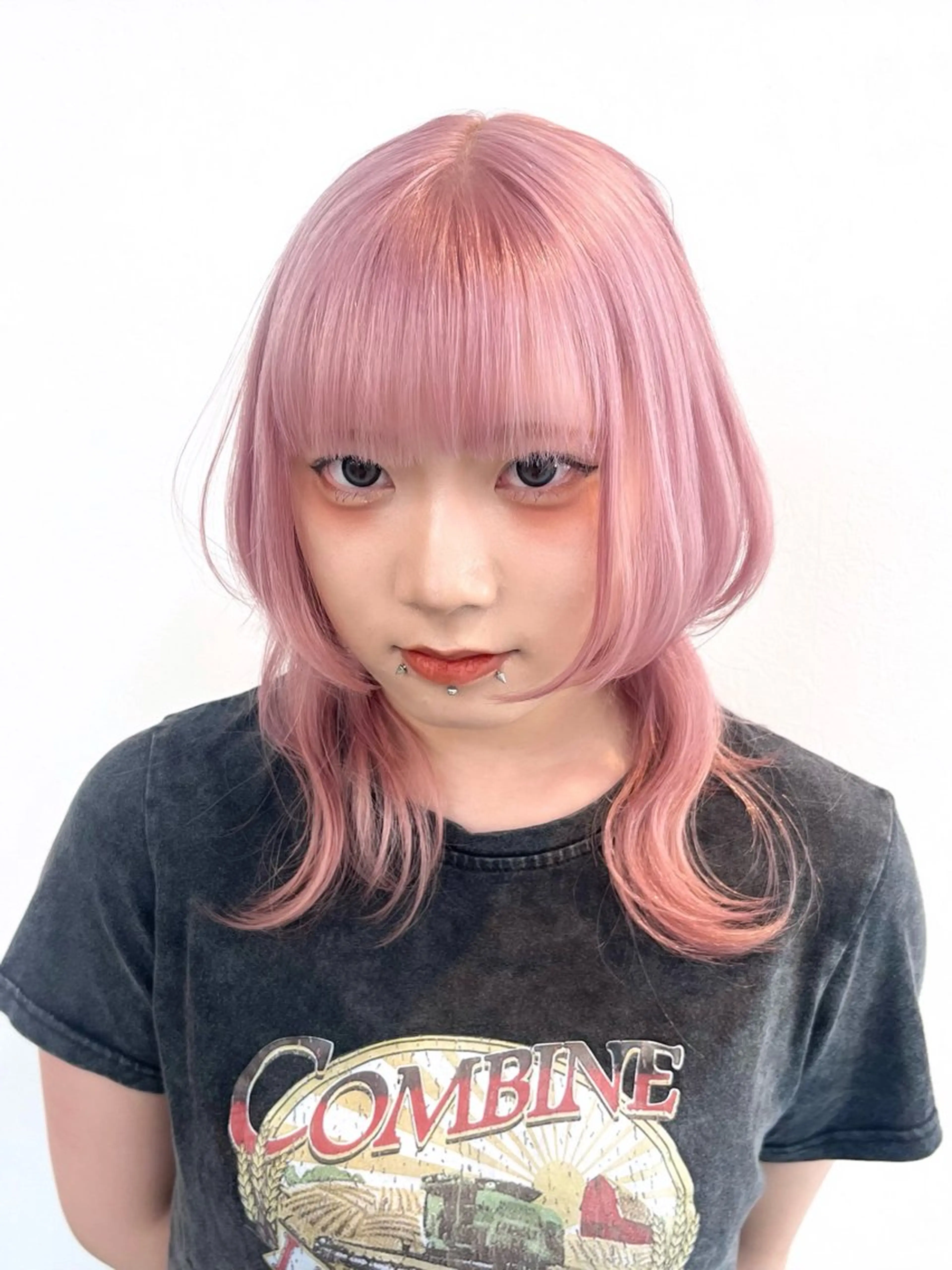 ミディアム カラー 🐺ウルフ×ハイトー ン🖤Yukinoのヘアスタイル