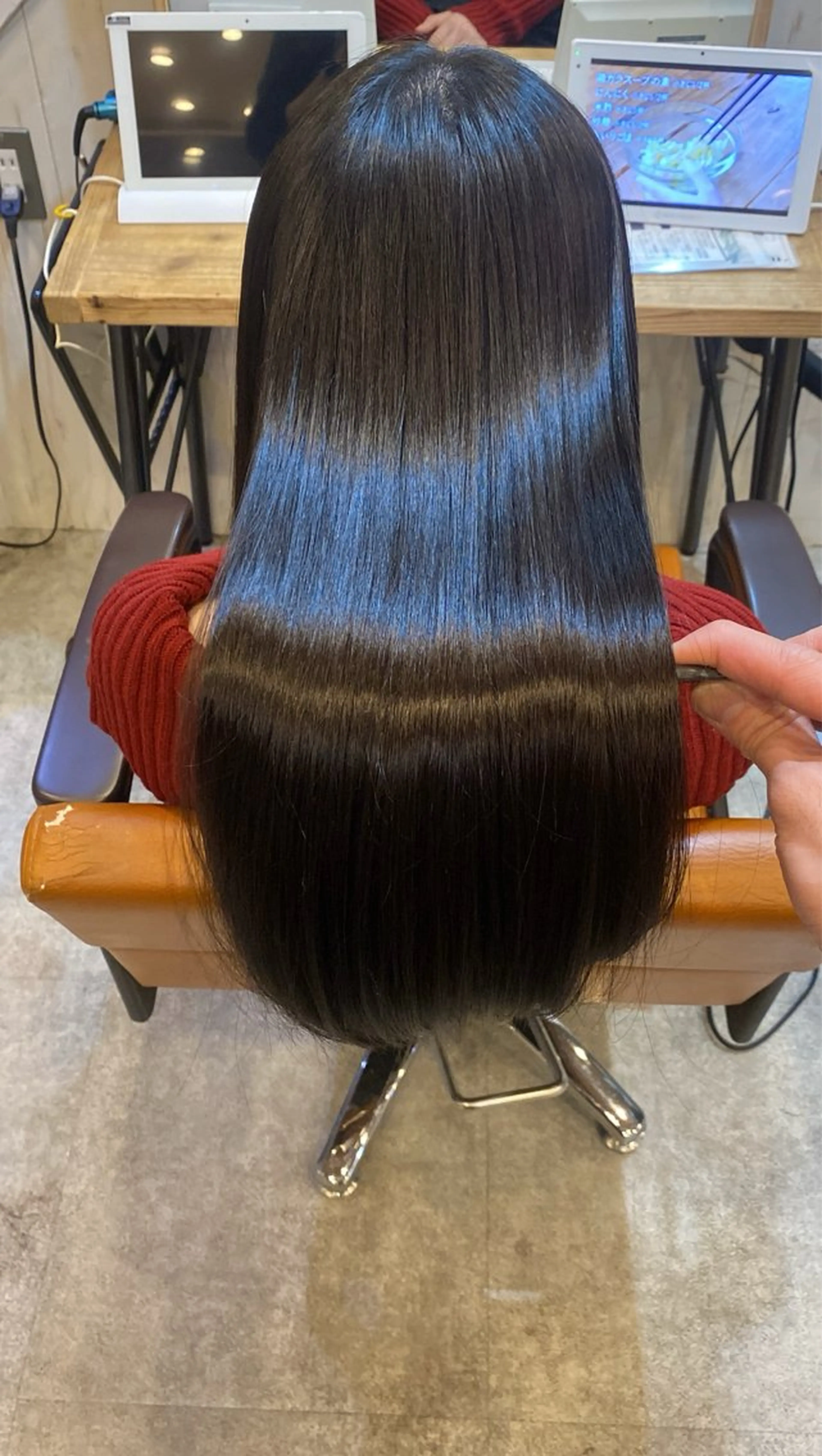 ロング 40代以上限定 縮毛矯正モデル募集中のヘアスタイル