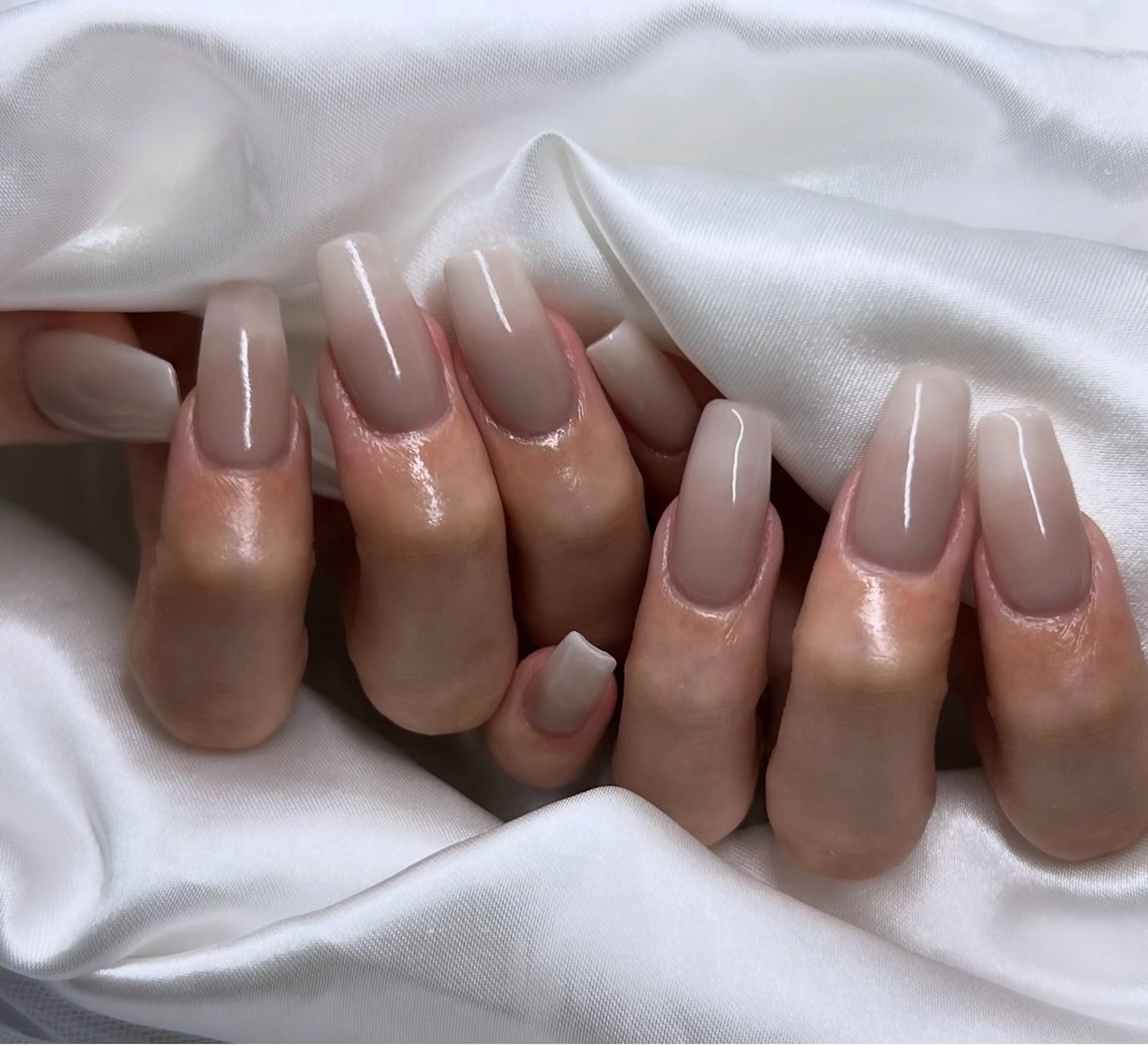 ネイル グラデーション Minako 【Charmant】のネイルデザイン