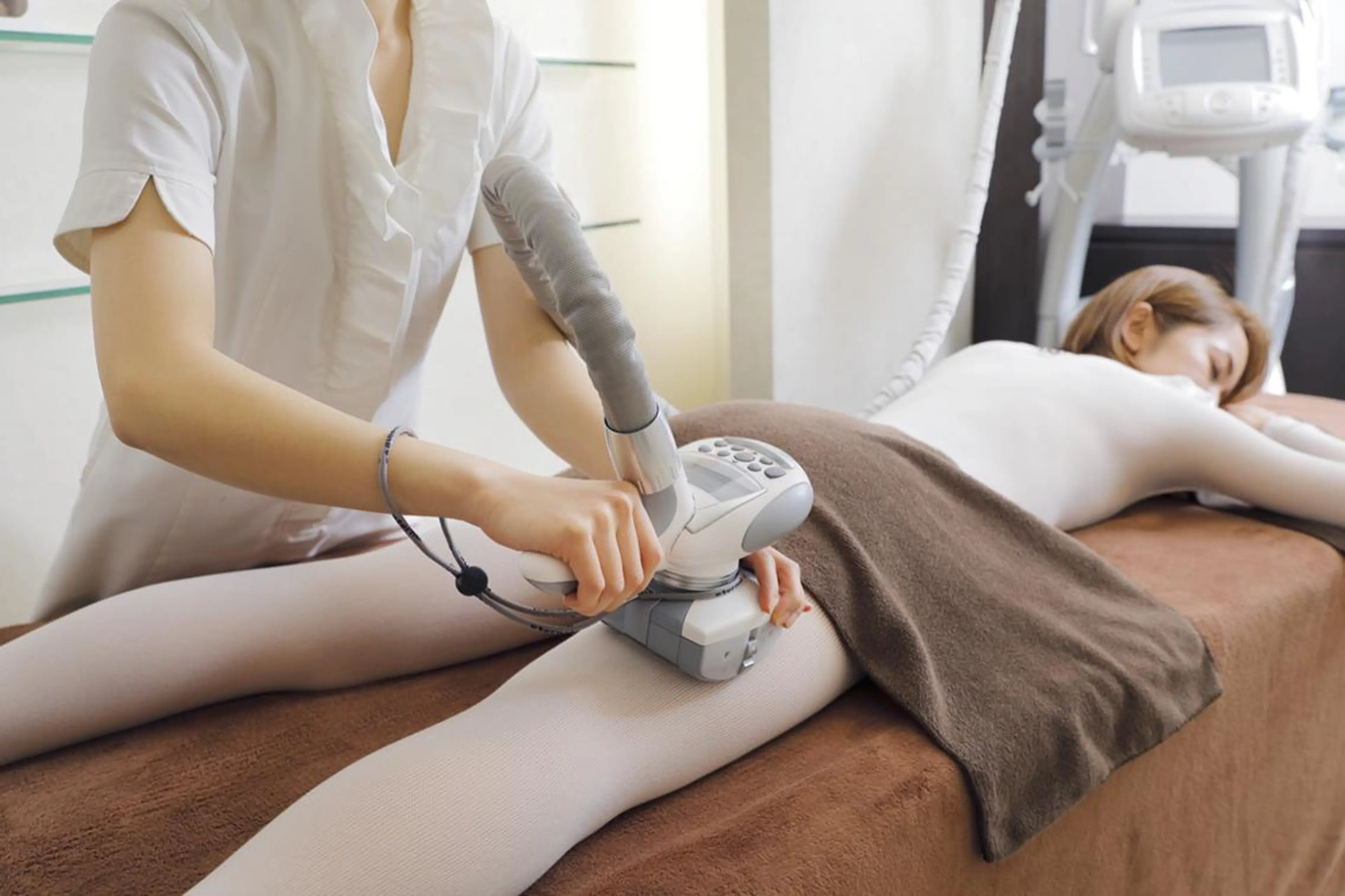 【先着10名限定Boモニター③】絶対痩せたい全身ガッツリ最新痩身マシンで理想体型(クチコミ・アンケート)90分¥4000の写真