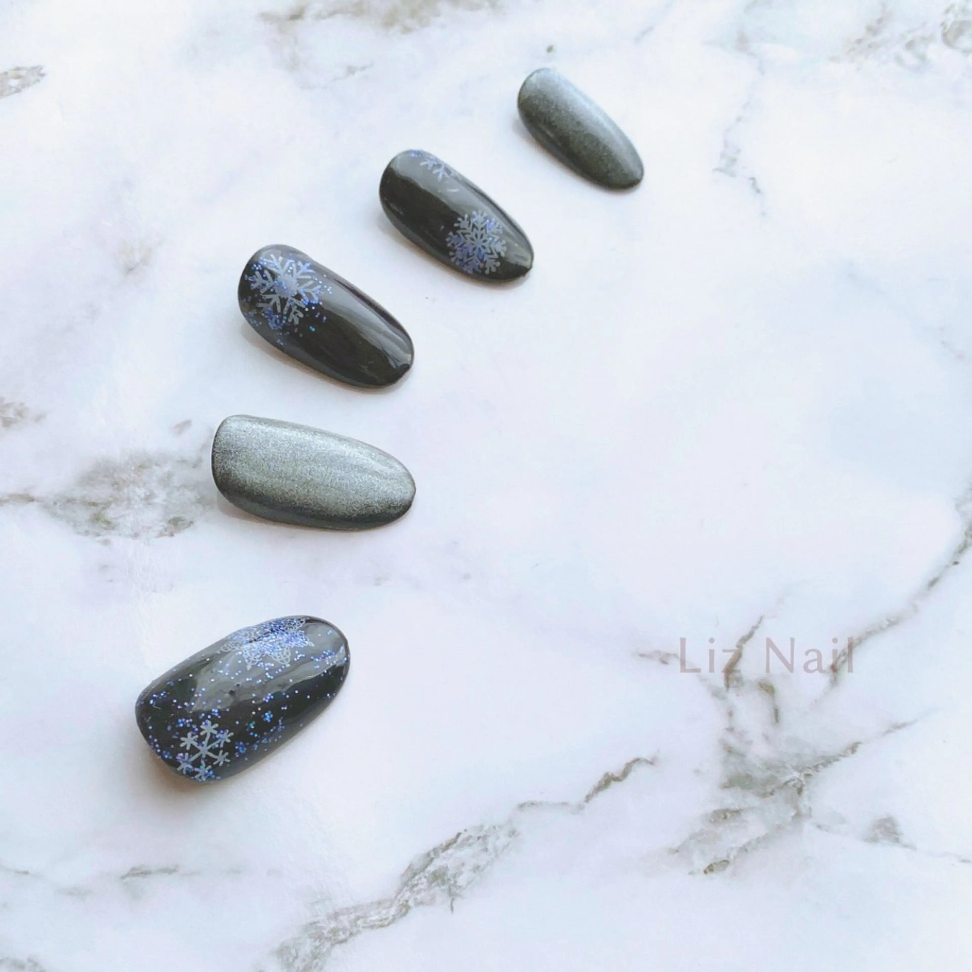 ネイル ブルー キラキラネイル ラメ(グリッター) 水色 ピンク リズネイル・ 新宿・代々木のネイルデザイン