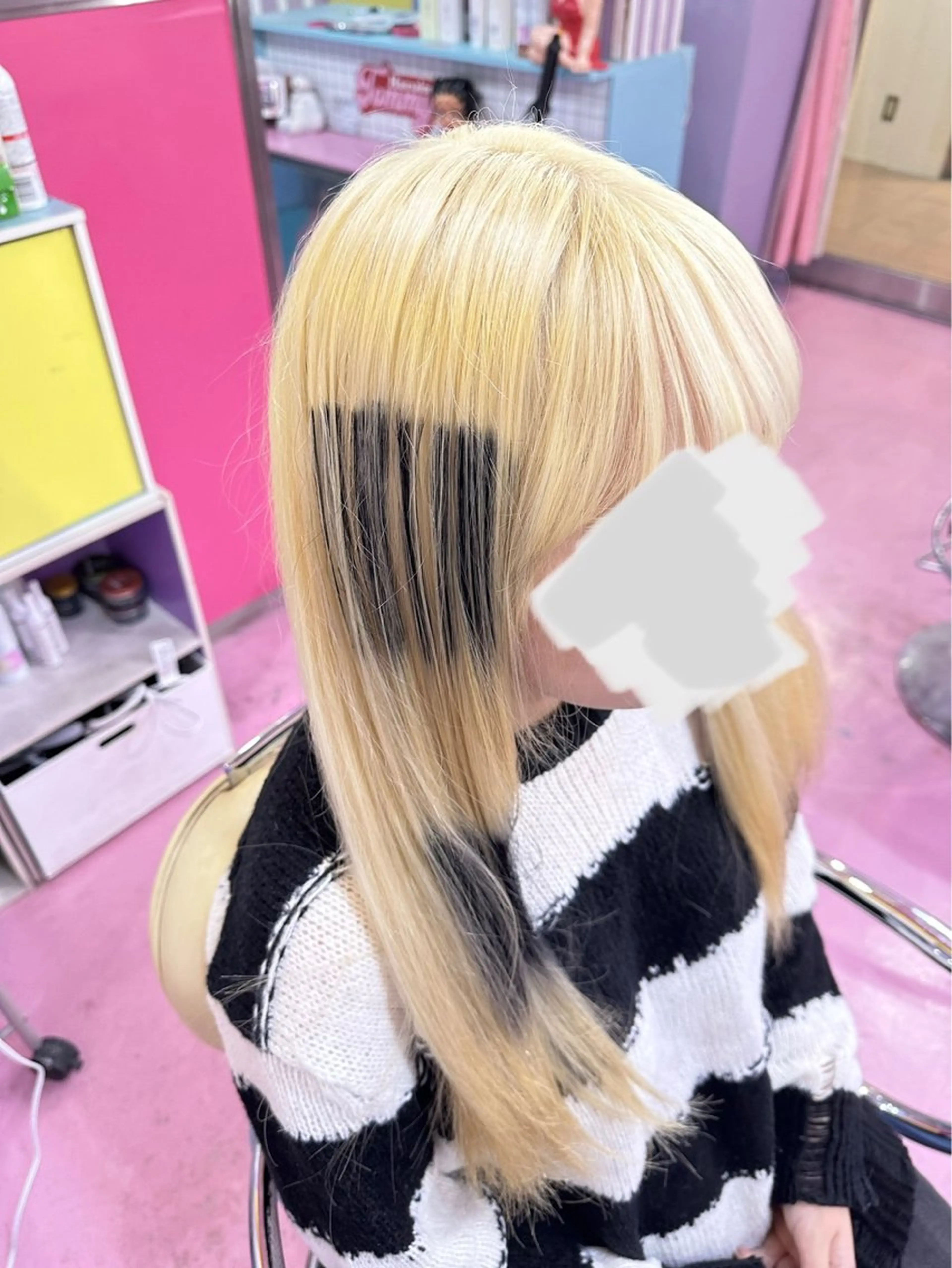 ロング Hair salon TOMMY所属・♮やっしー♮ 🌈派手髪🌈のヘアスタイル