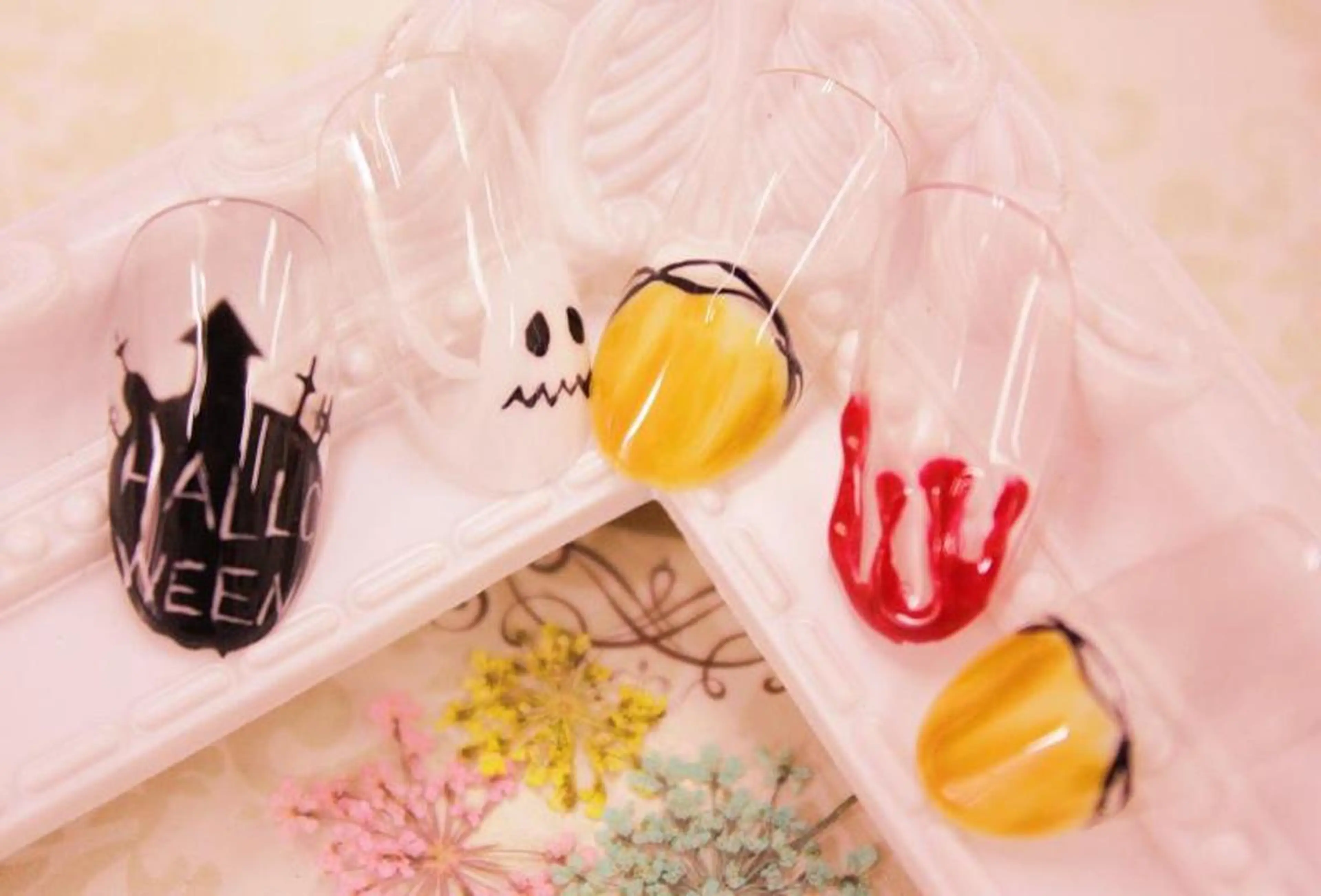 ネイル ハロウィン リラネイル Aikenのネイルデザイン