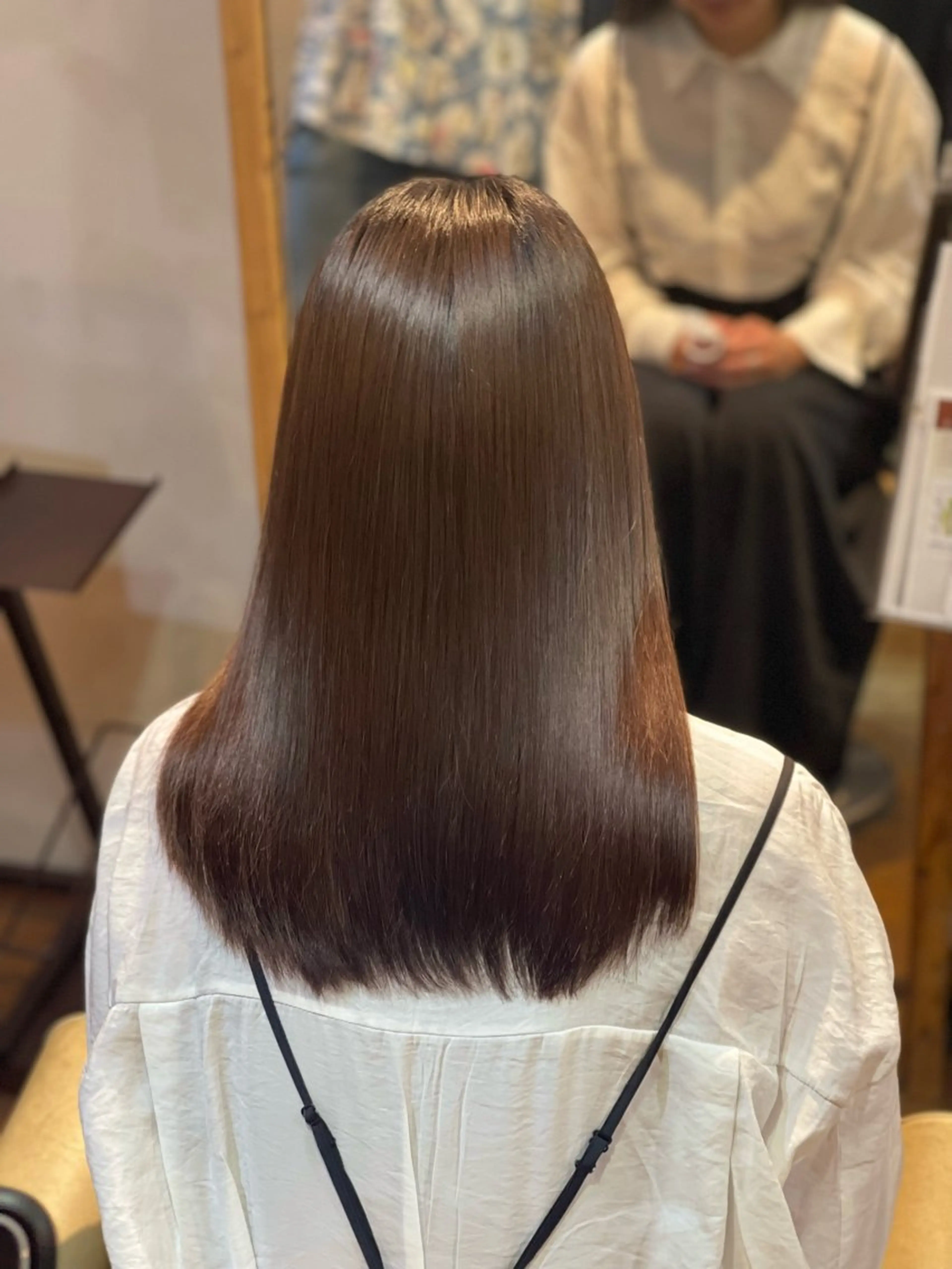 セミロング AKALA  HAIR Laule'a所属・鶴野 響斗のヘアスタイル