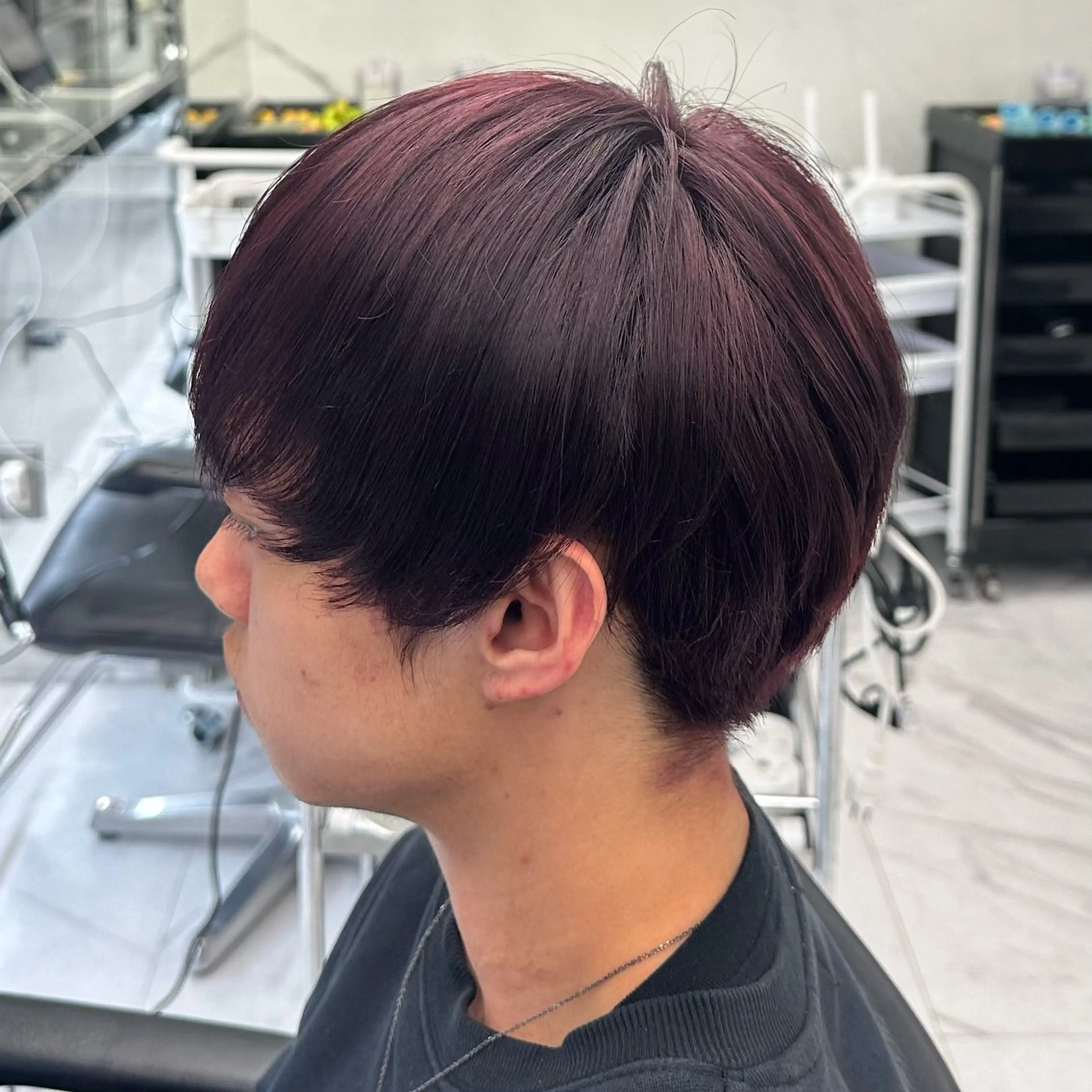 ショート カラー メンズ ボルドーカラー レッドカラー ヘアカラー ♥️モテ髪美容師♠️ REIのヘアスタイル