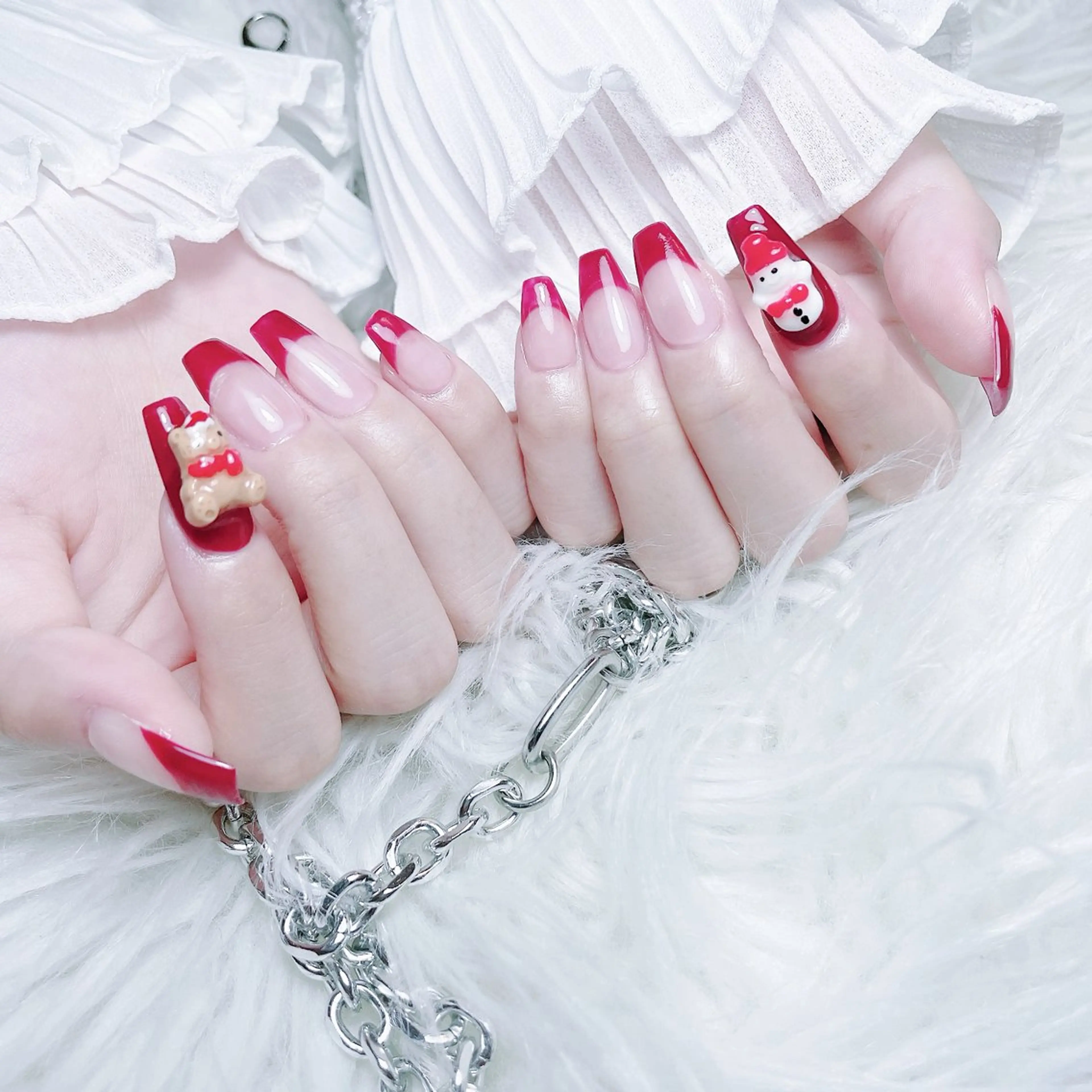 ネイル チークネイル 長さ出し フラワーネイル フレンチネイル ガーリー ハンドネイル NEW NAIL 池袋のネイルデザイン