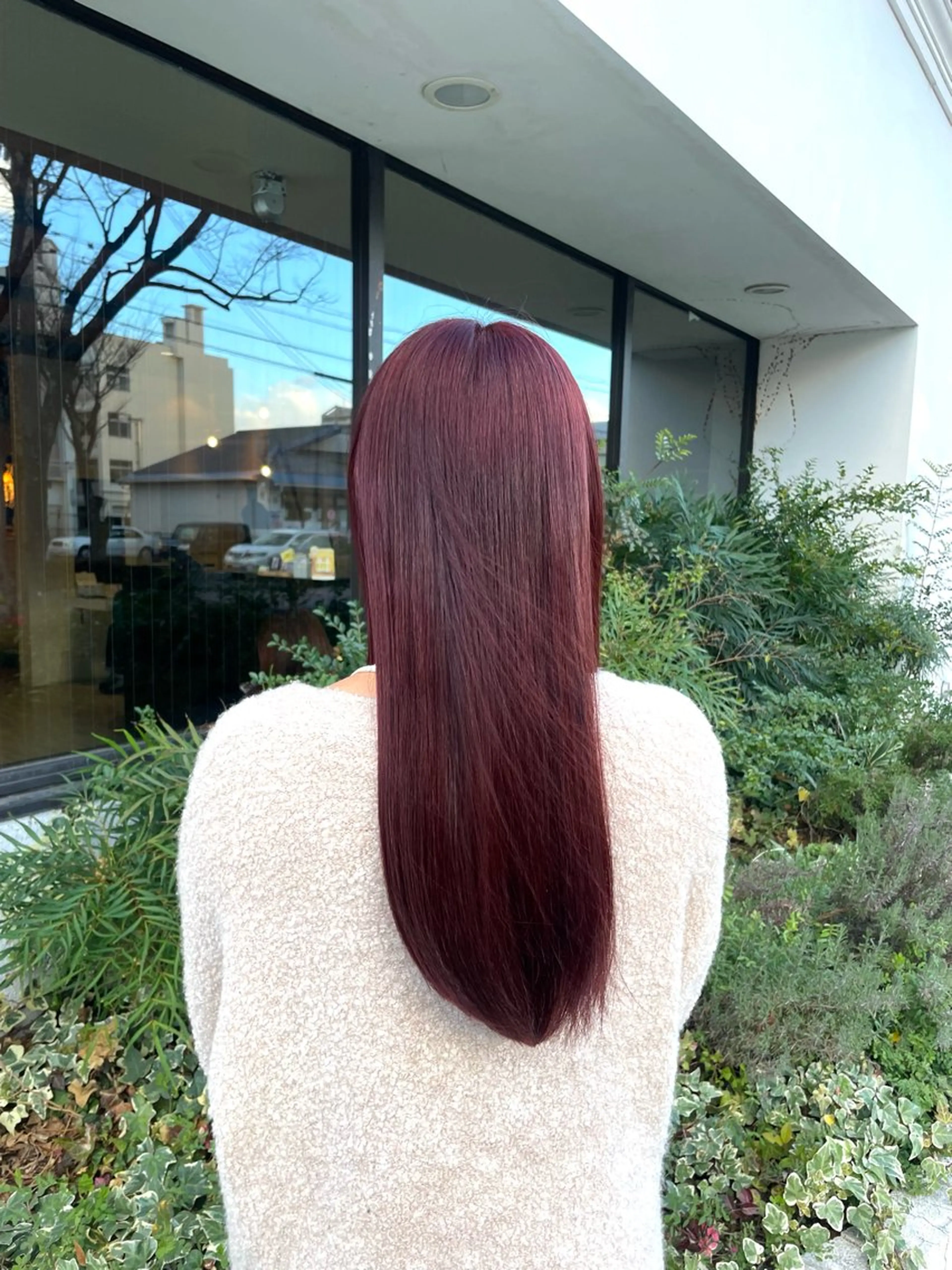 ロング ROZA germe所属・SHIO / ハイトーンカラーのヘアスタイル