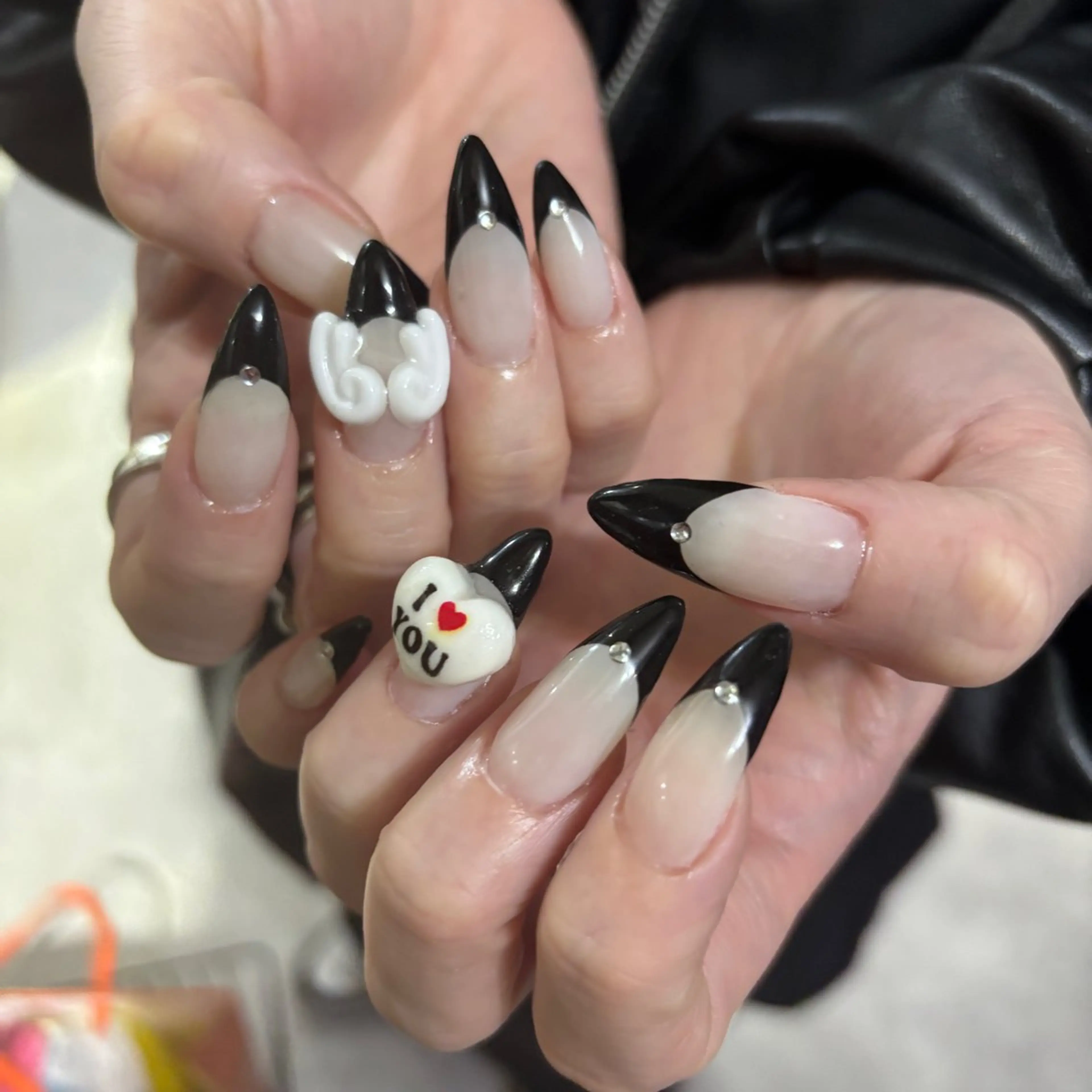 ネイル ハンドネイル フットネイル 栗田 ゆう子のネイルデザイン