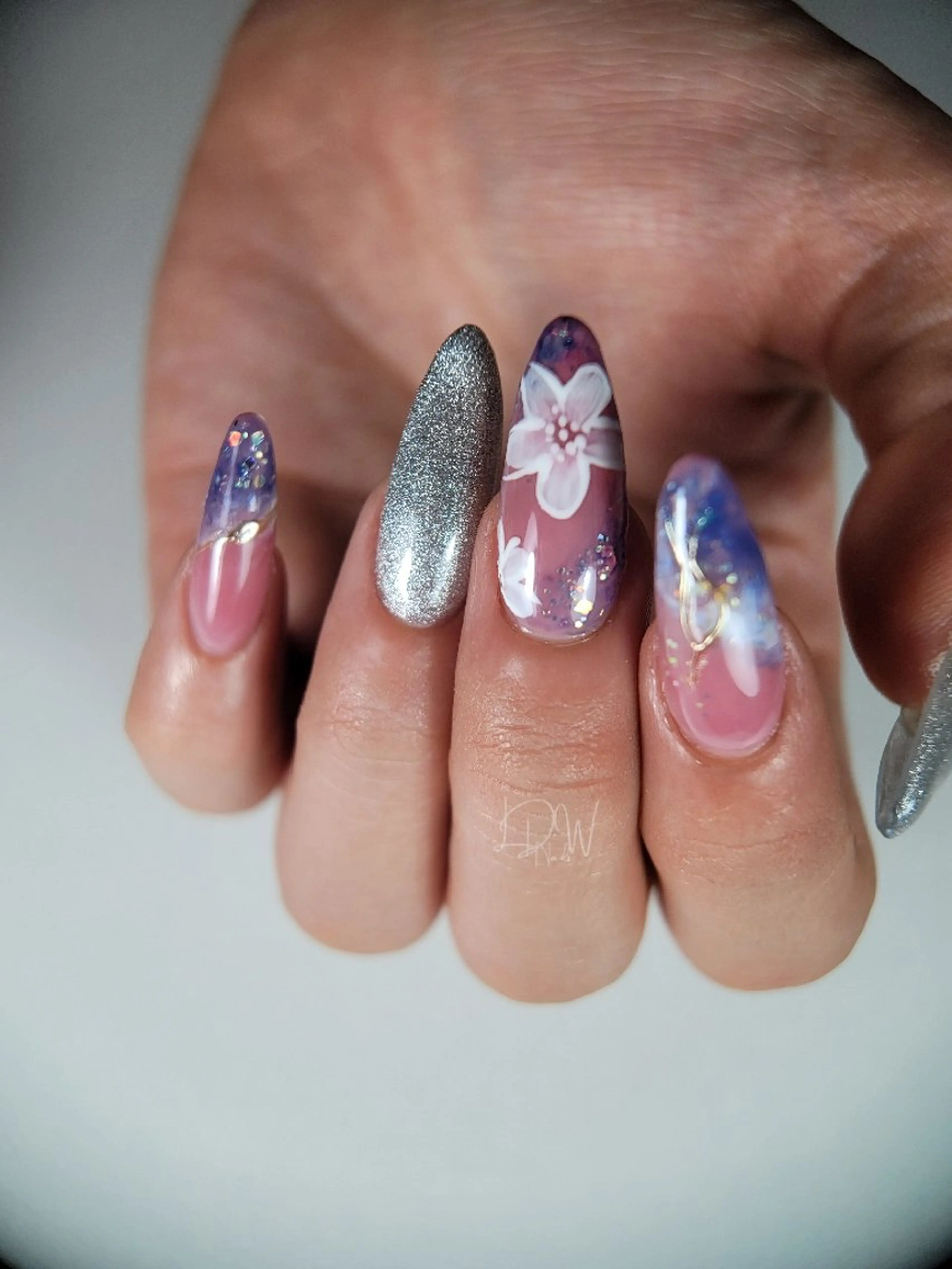 ネイル ハンドネイル ハンドケア Nails_l.d.w所属・nails_ l.d.wのネイルデザイン