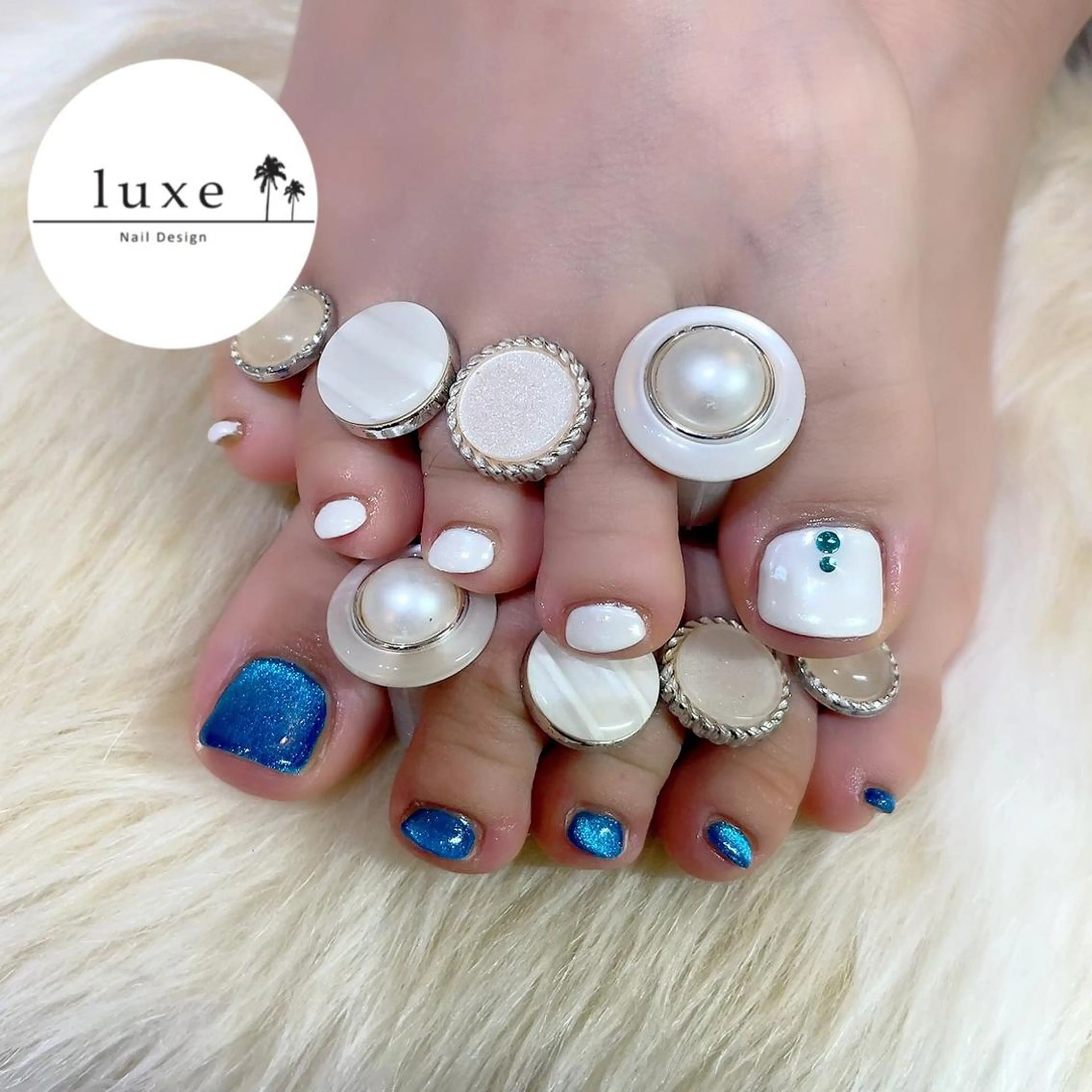 ネイル luxe NailDesignのネイルデザイン