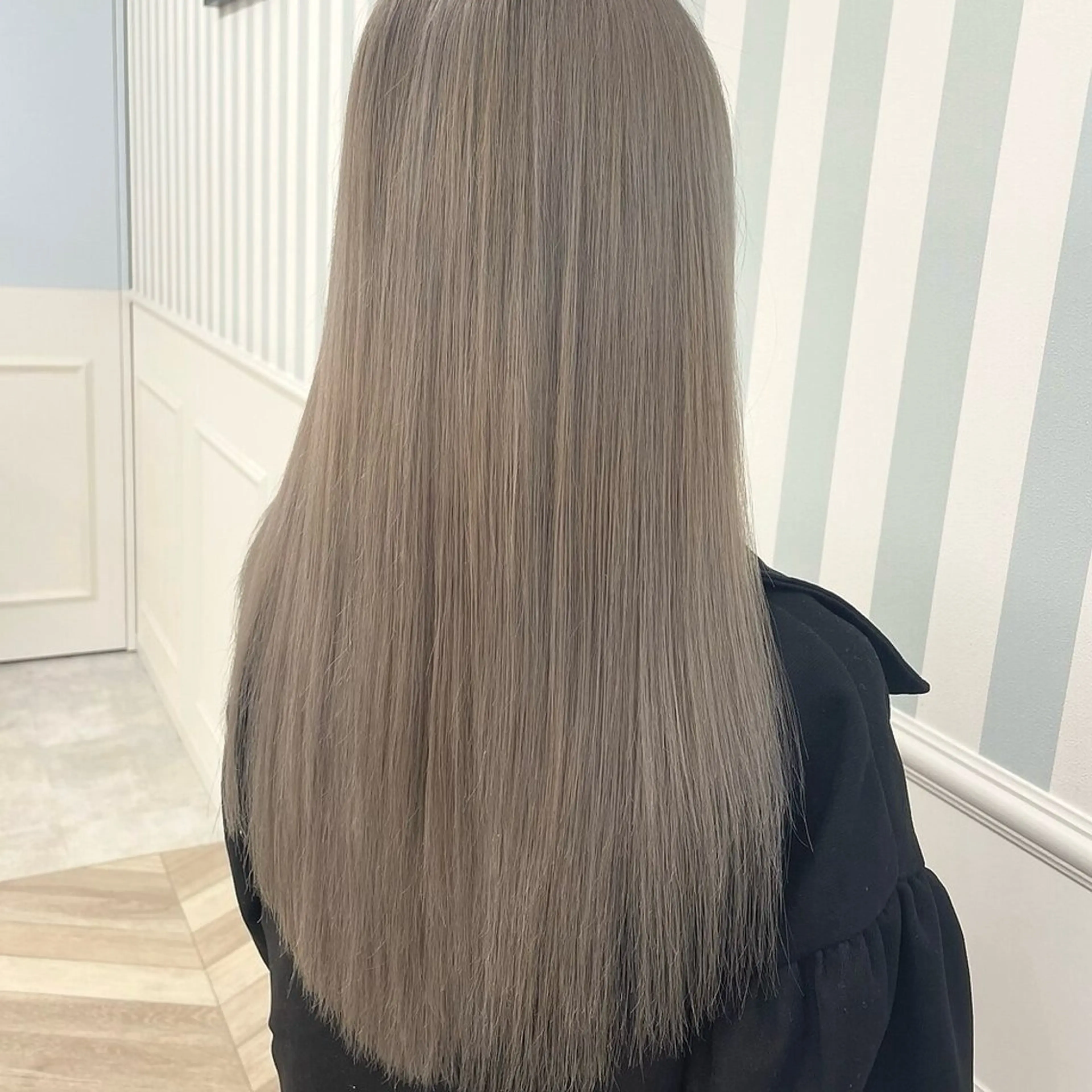 ロング カラー カット ヘアカラー 越智 咲穂のヘアスタイル