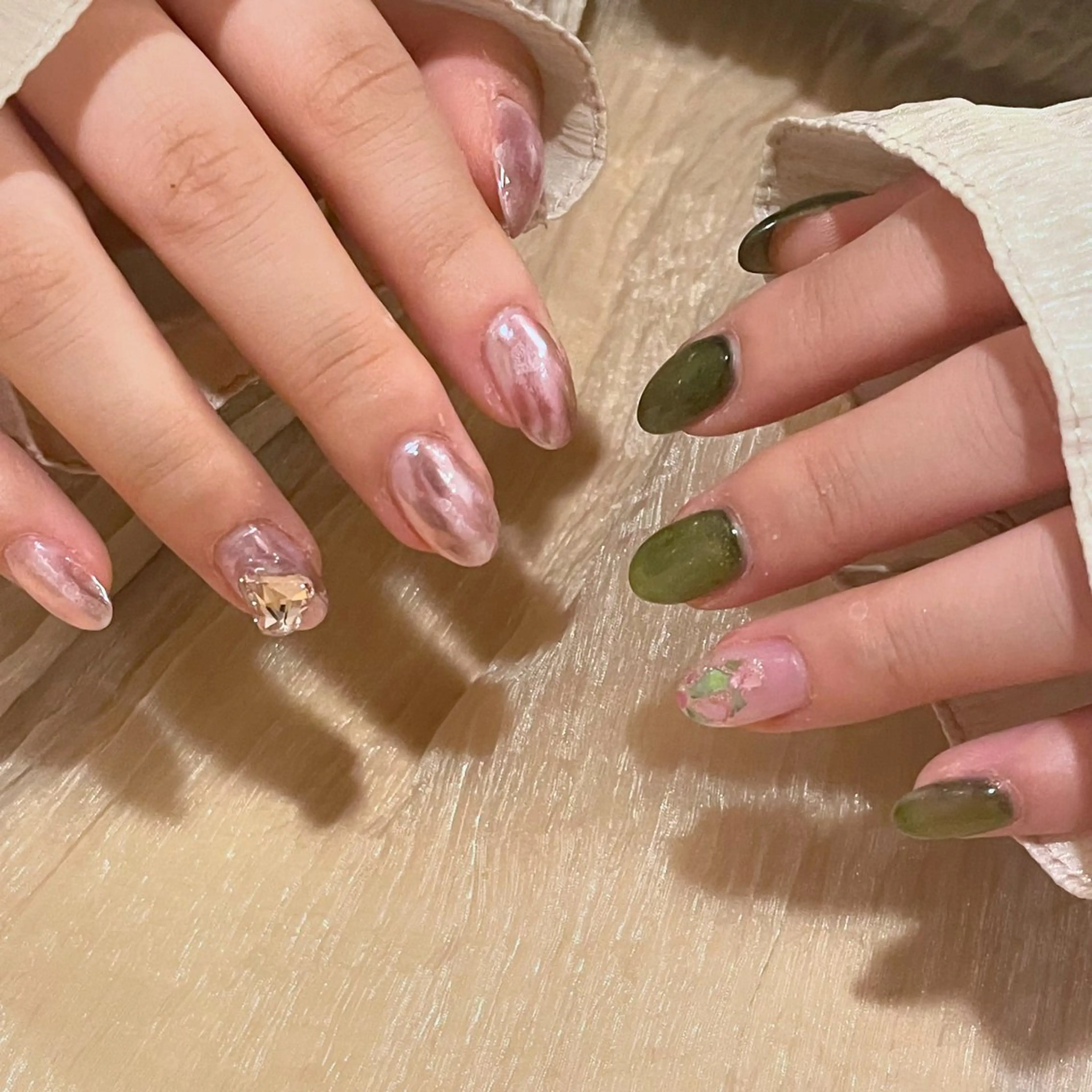 ネイル アートネイル マグネットネイル Chicchi 加茂宮駅徒歩3分のネイルデザイン