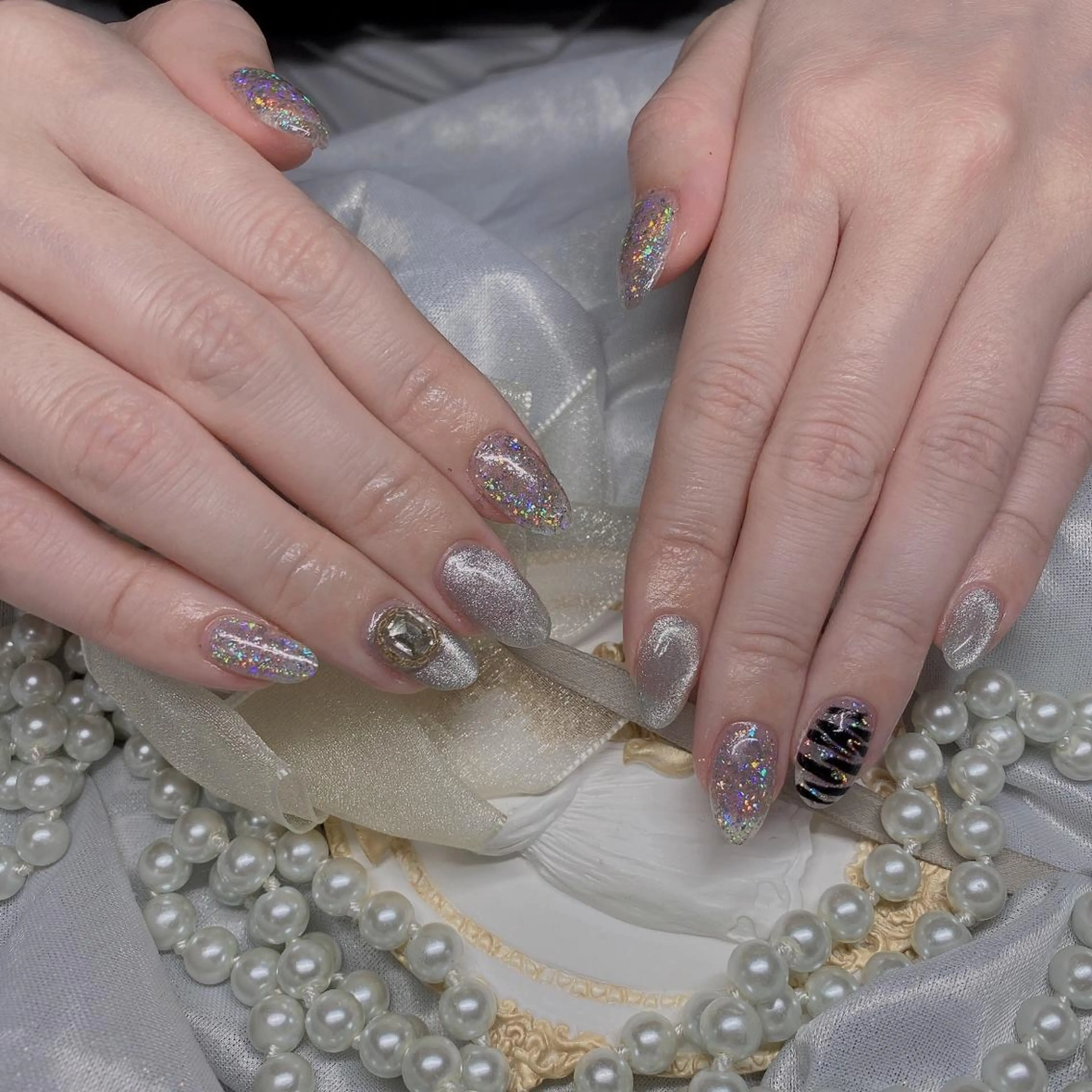 ネイル ハンドネイル VIVIAN リサのネイルデザイン