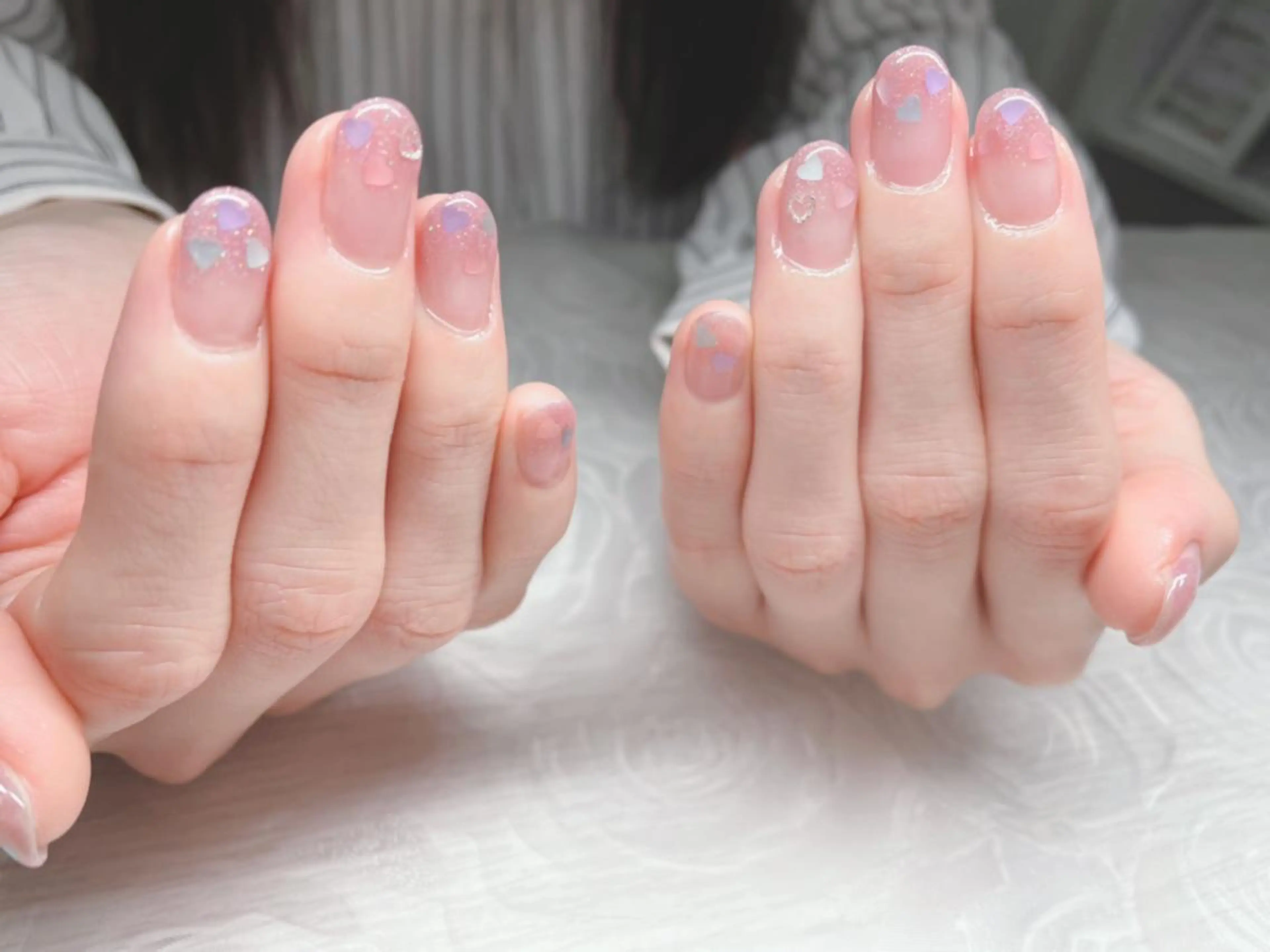 カラー ネイル グラデーションカラー グラデーション ハート ホログラムネイル 芦辺 香奈のネイルデザイン