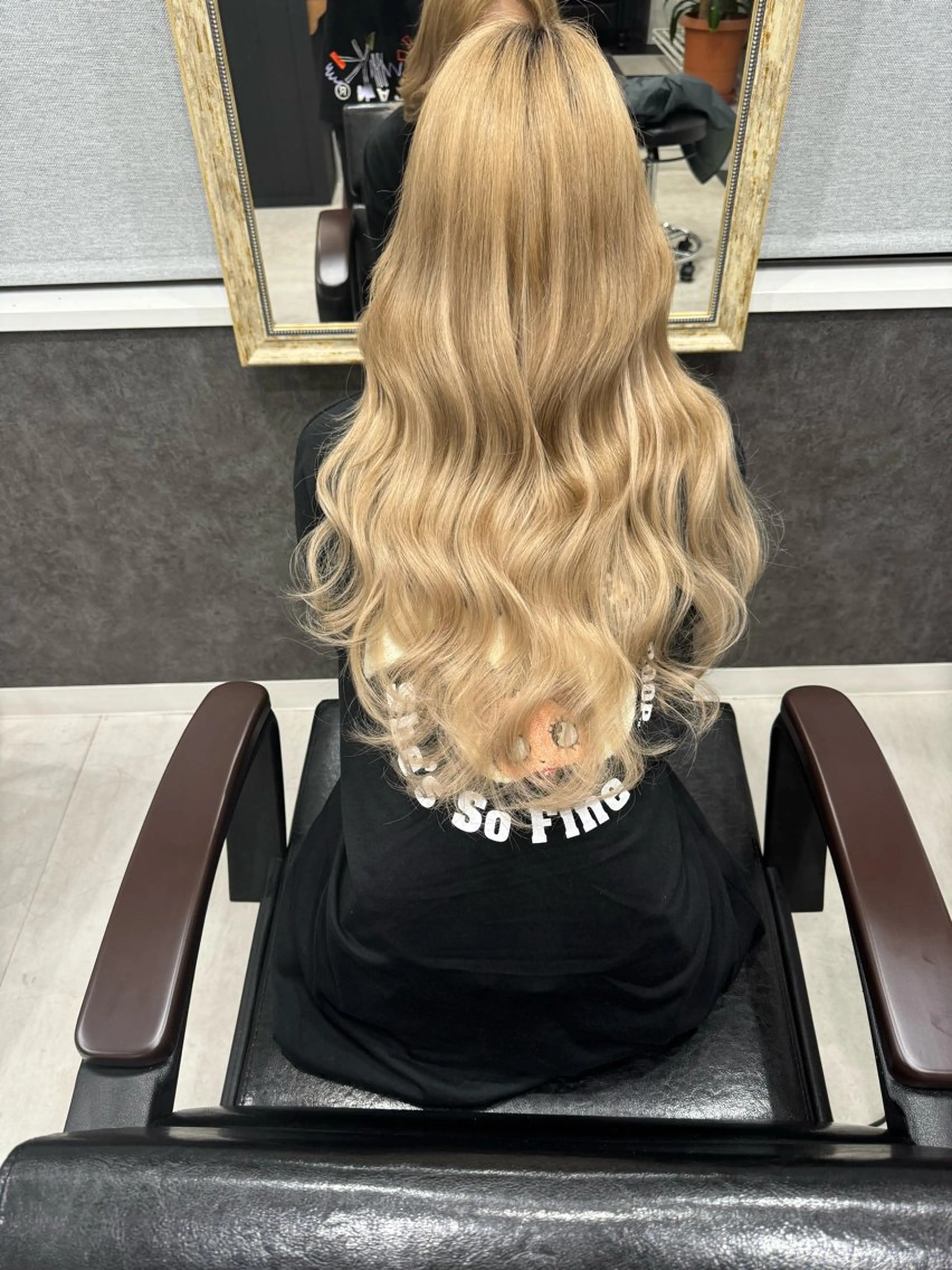 【No.1毛質】🦋最高級人毛バージンシルクシールエクステ40本🦋インナーカラー、ハイライト、バレイヤージュも可能！の写真