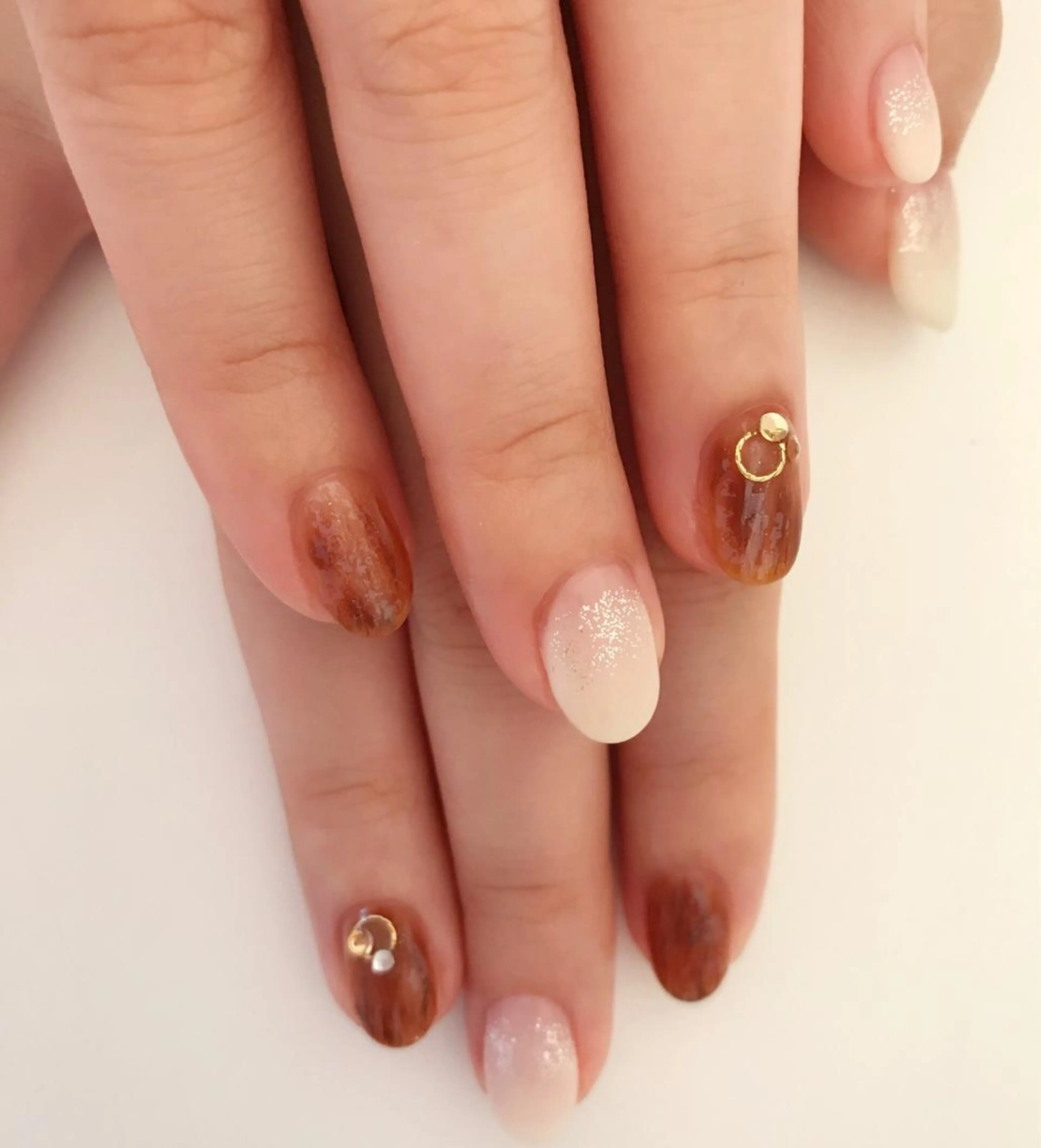 ネイル a yakaのネイルデザイン