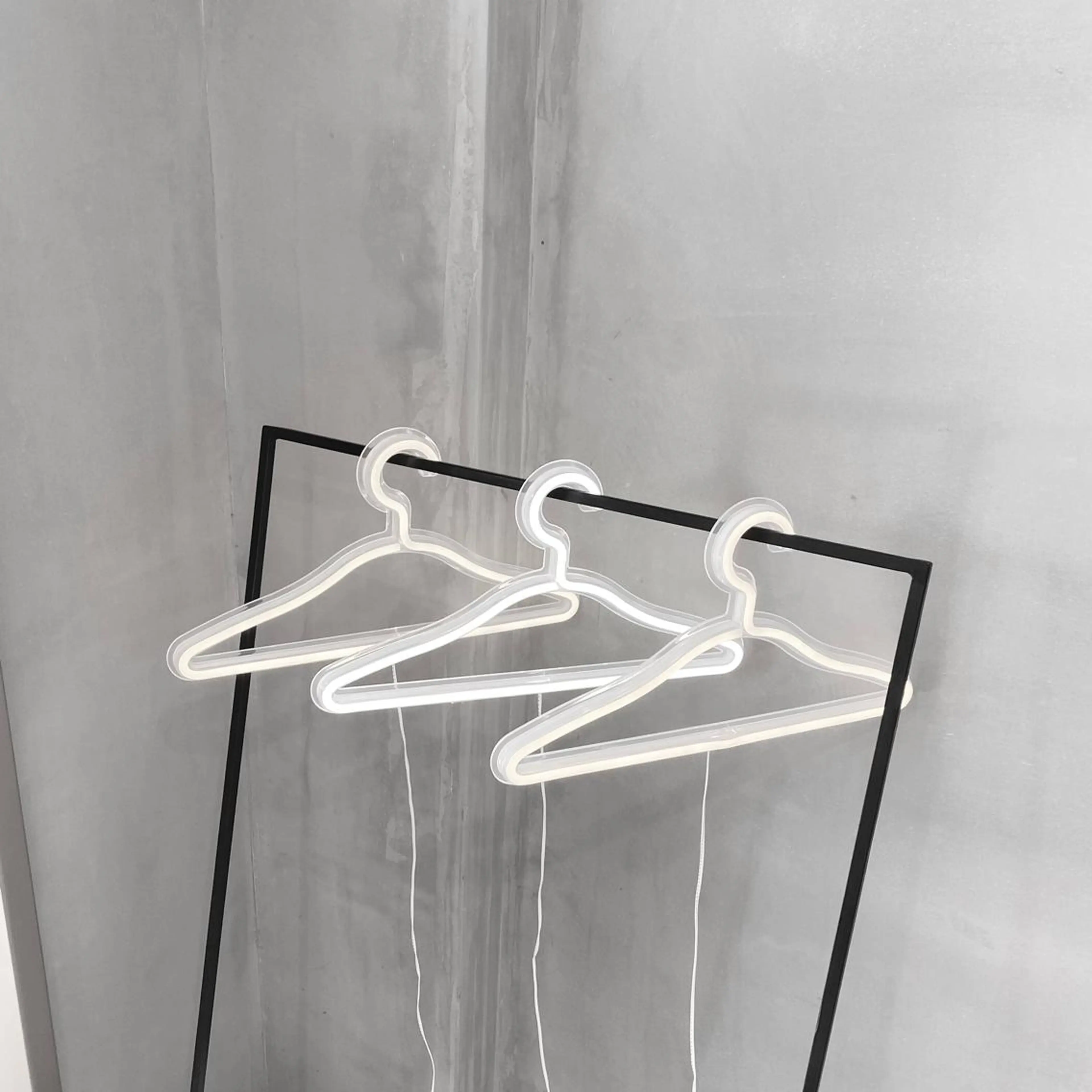 Moon(ムーン)所属・moon 梶本のマツエク・マツパデザイン