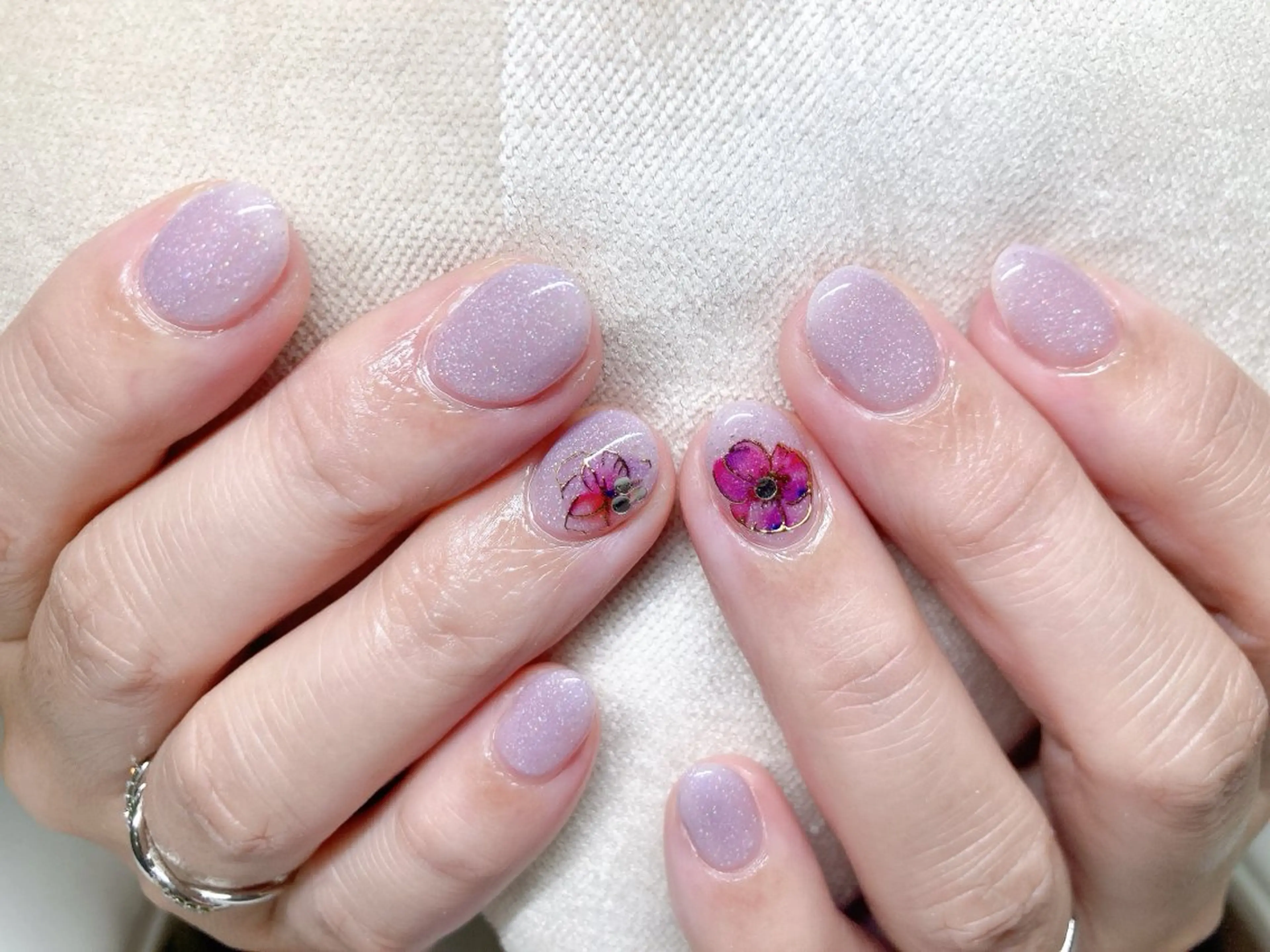 ネイル ECLAT エクラ所属・寺山 千鶴のネイルデザイン