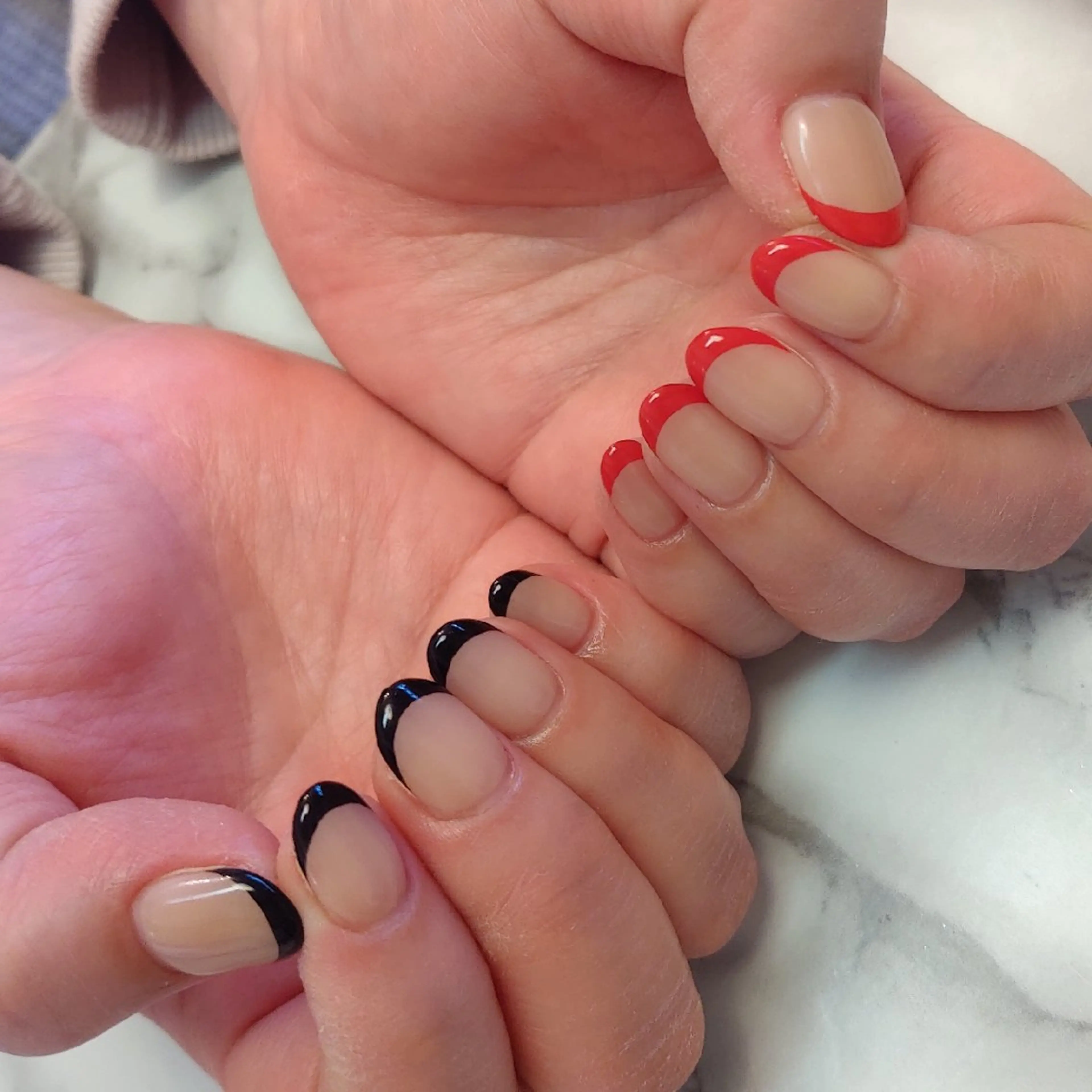 ネイル フレンチネイル ジェヌインネイル 河内のネイルデザイン