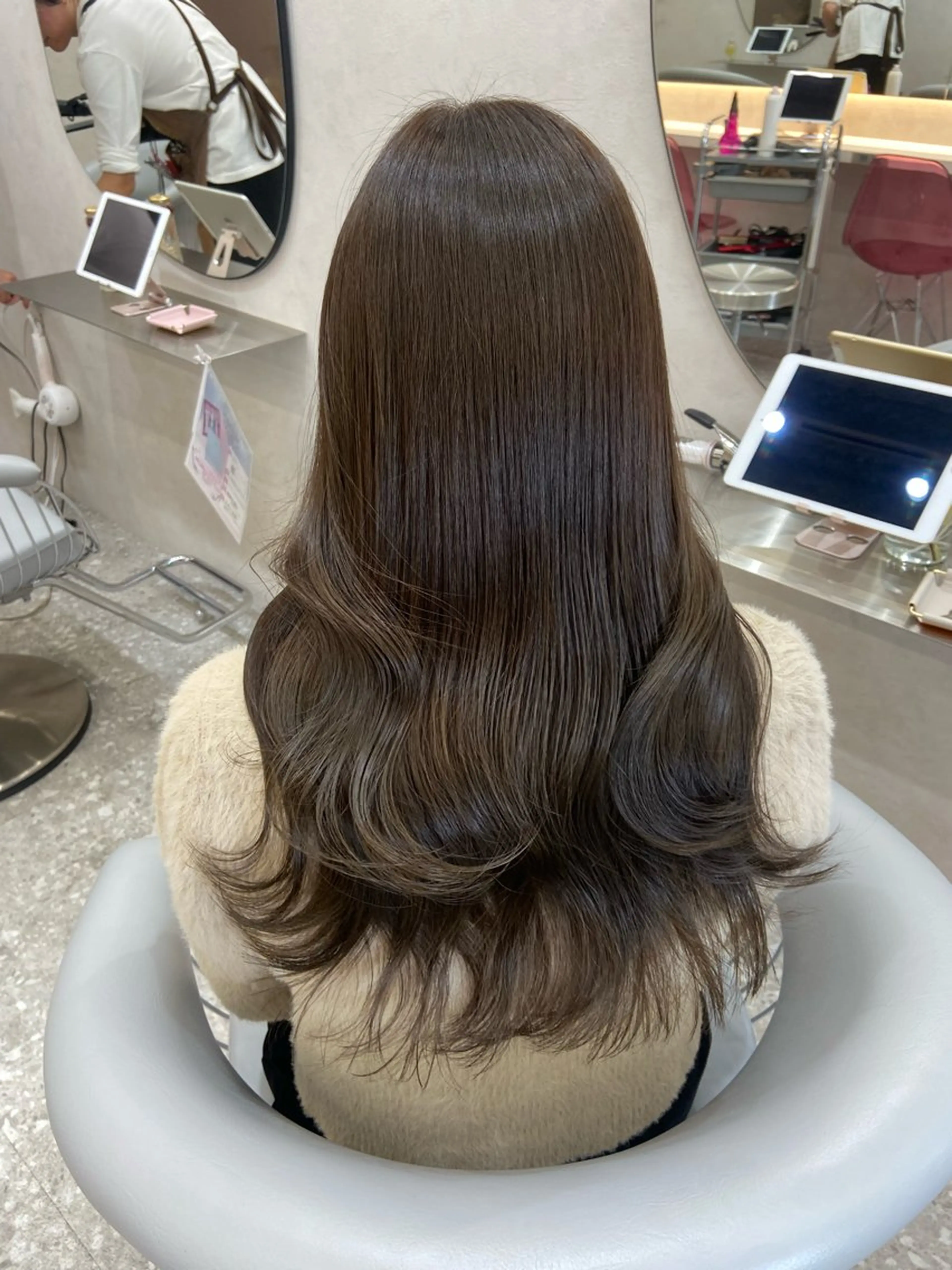 ロング カラー ベージュカラー オリーブベージュ 髪質改善 ヨシンモリ 韓国風ヘア カット ヘアカラー トリートメント 新宿/韓国ヘア 中明度カラー/かやのヘアスタイル