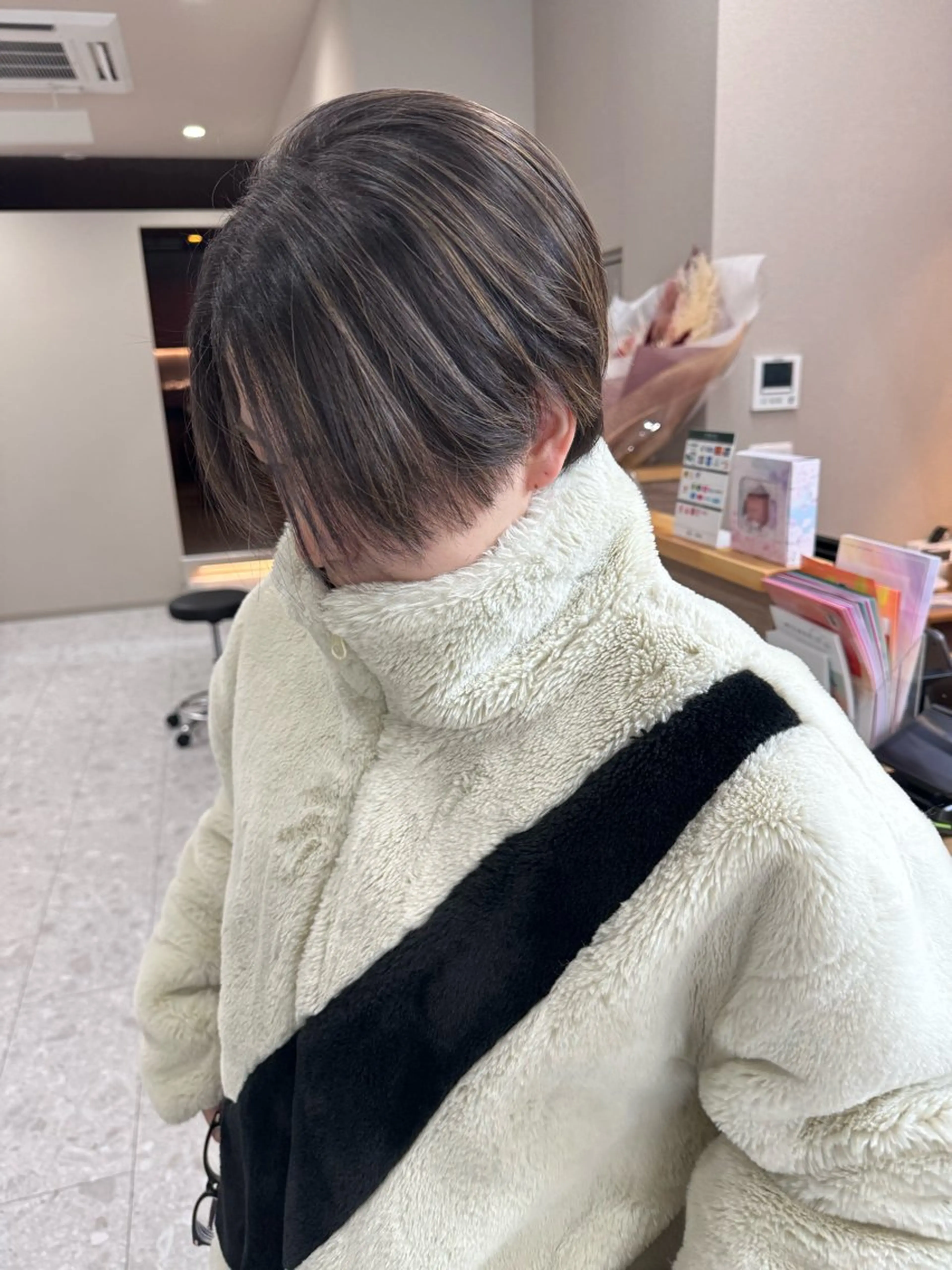 ショート ヘアカラー 髪質改善＆ハイトーンカラー Cica神戸三宮元町店所属・福田 美波のヘアスタイル