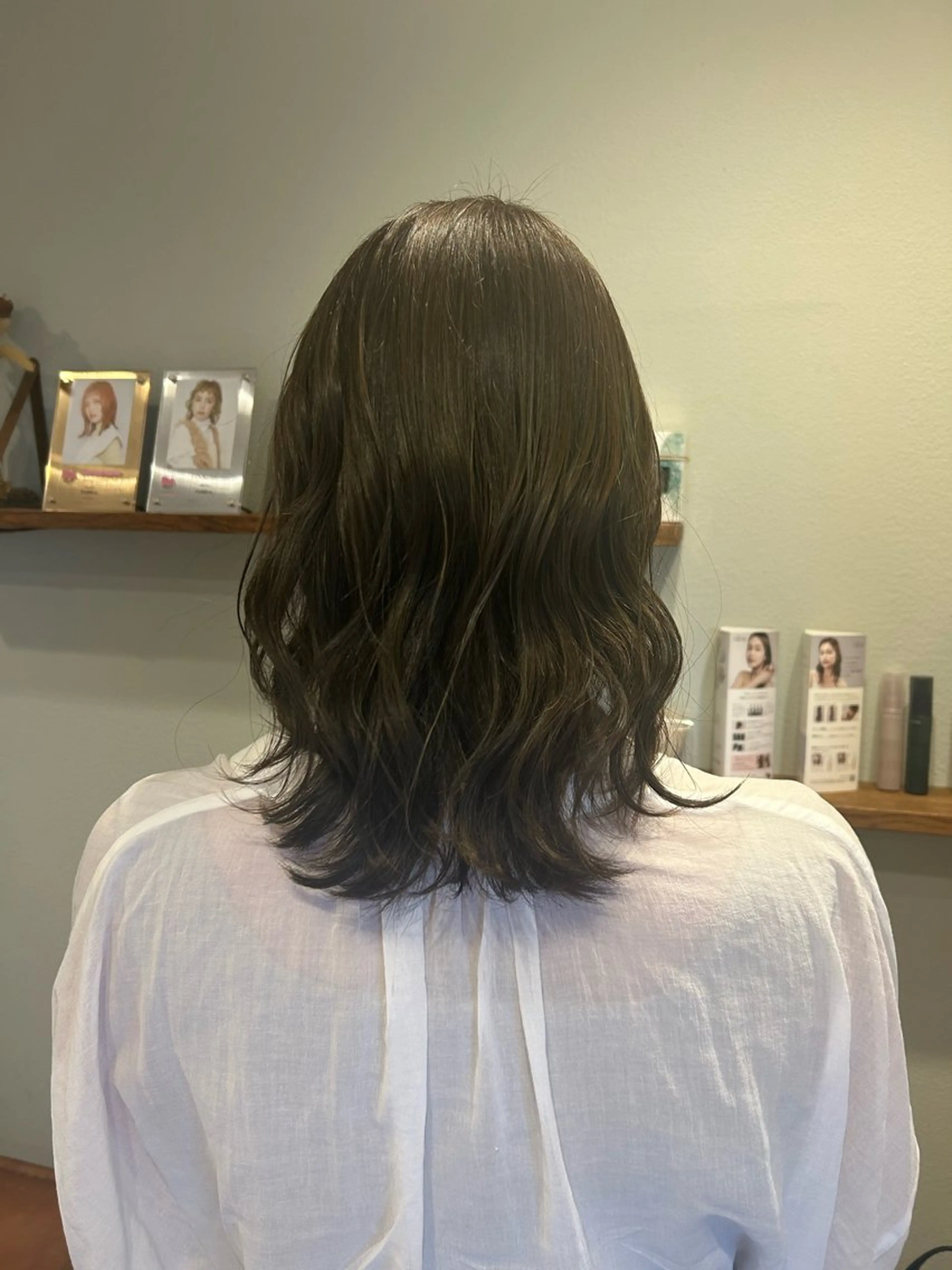 セミロング カラー noël　hair所属・小林 しずくのヘアスタイル