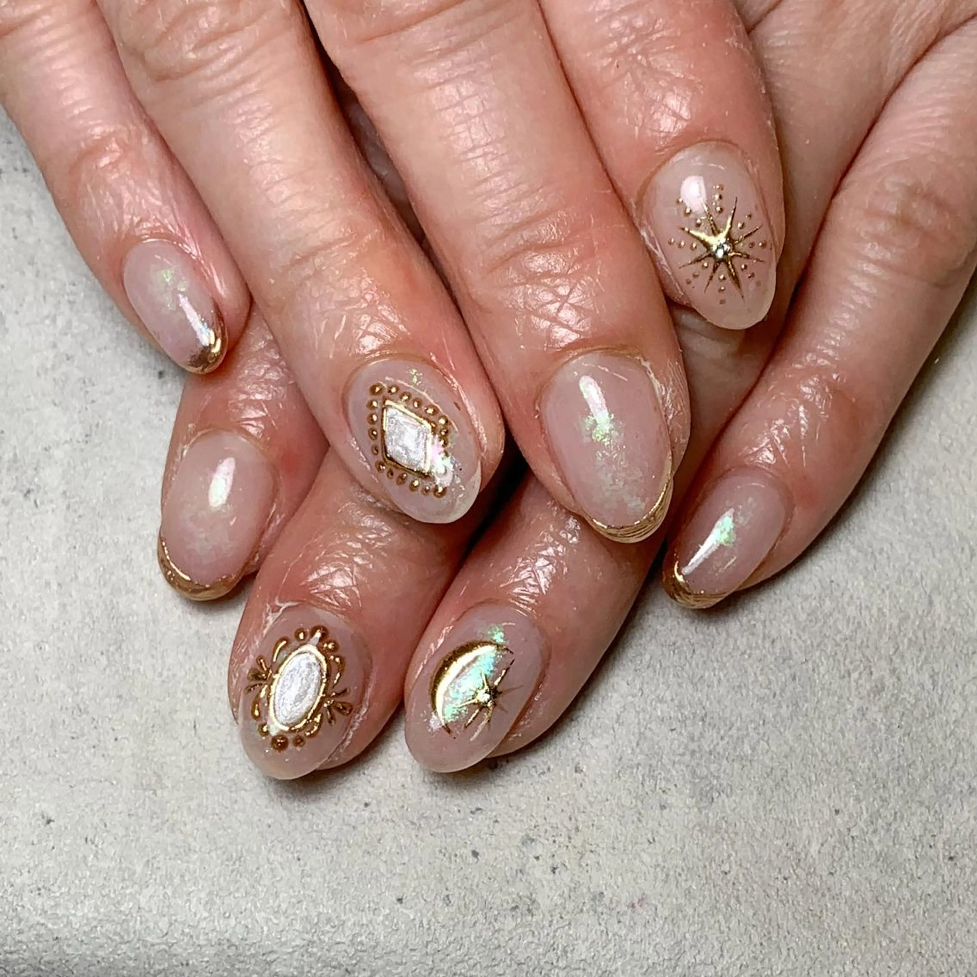 ネイル atelier　FIORITURA所属・FIORITURA aiのネイルデザイン